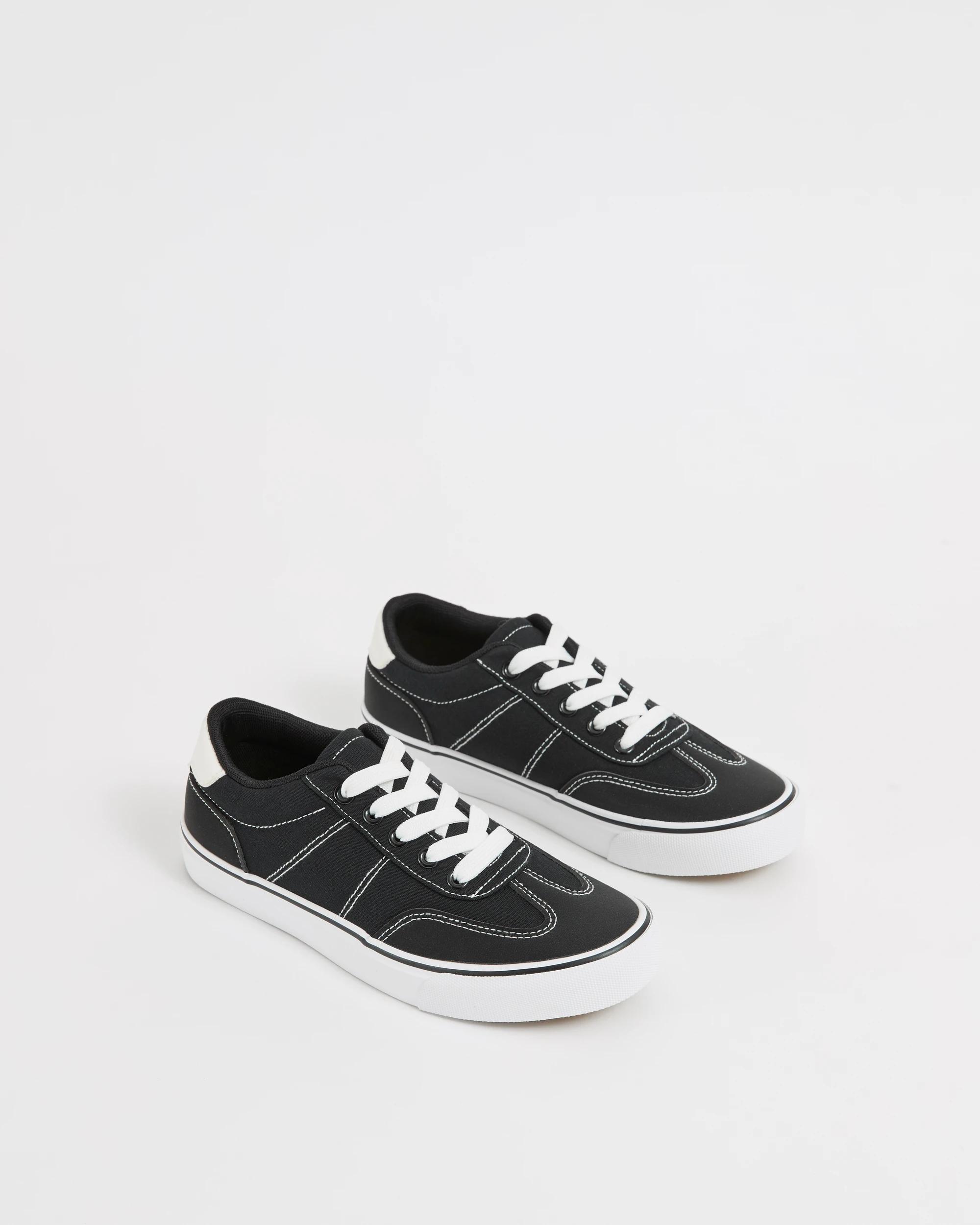 2 Target Youth Lace Up Skate Sneakers BLACK MONO, 2 of 3