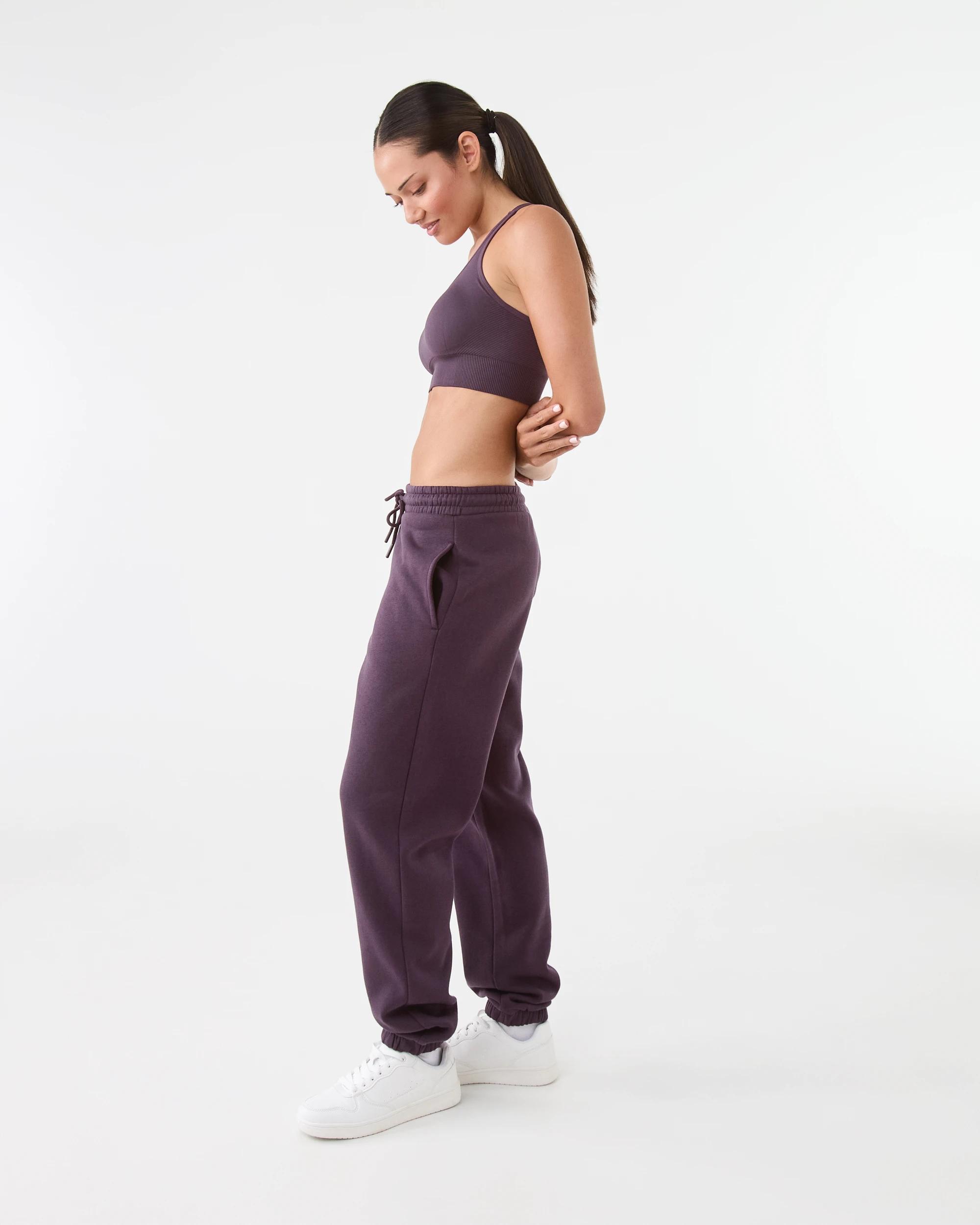 3 Active Womens Essential Cuff Trackpants Pur Raisin, 3 of 6