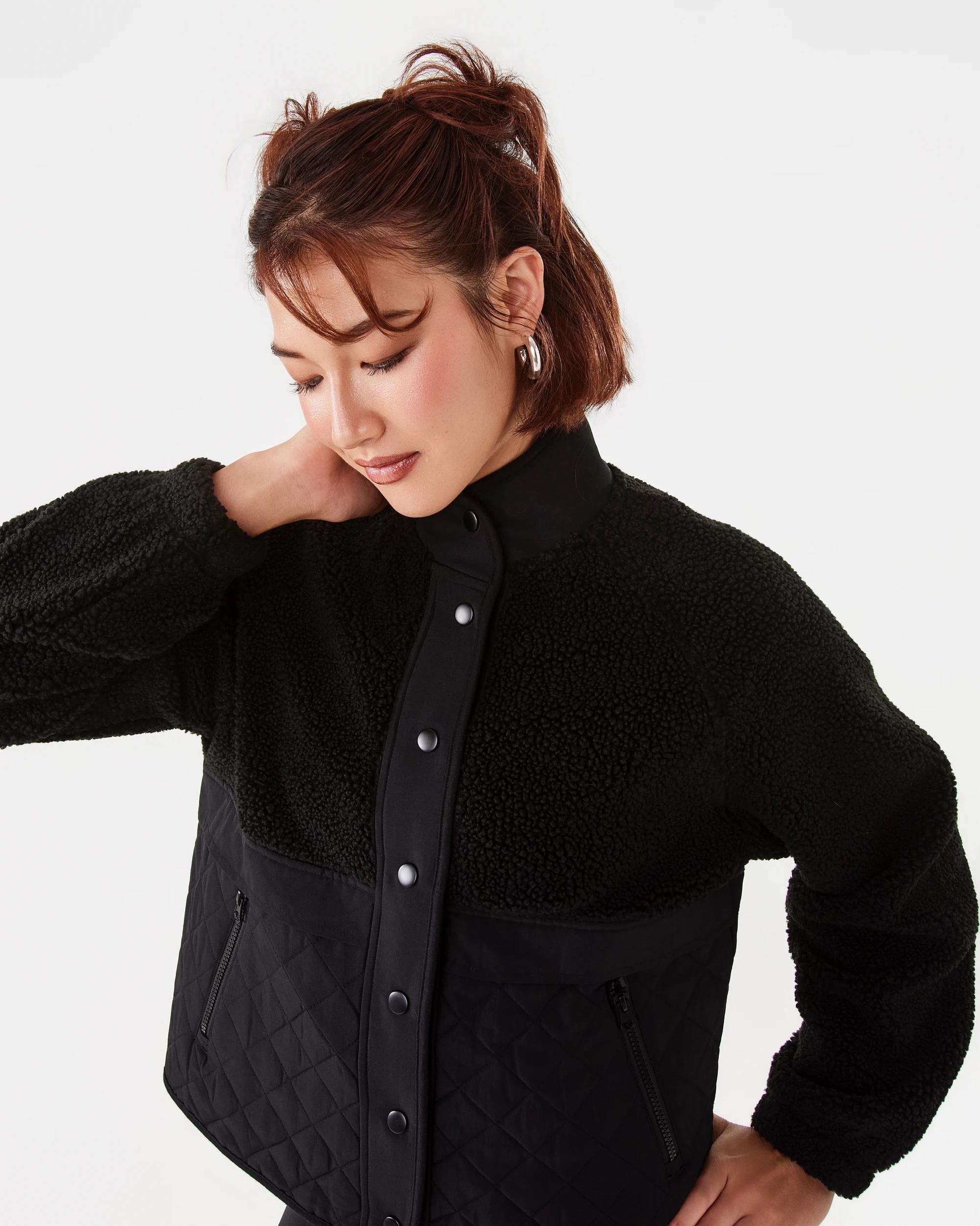 6 Active Womens Contrast Sherpa Quilted Jacket Black, 6 of 8