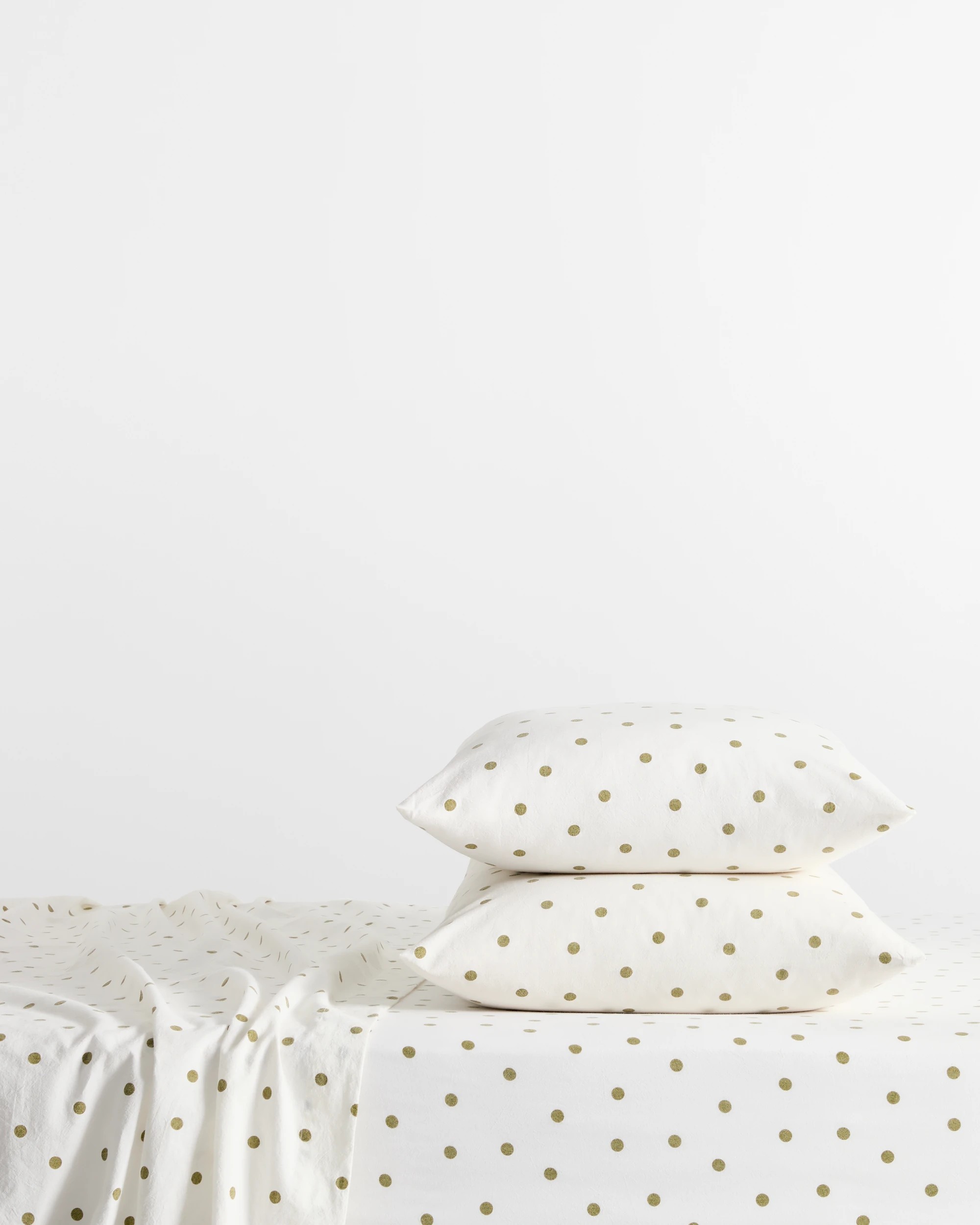 1 Arlo Polka Dot Stonewash 2 Pack Cotton Standard Pillowcase - One Size - Green, 1 of 1