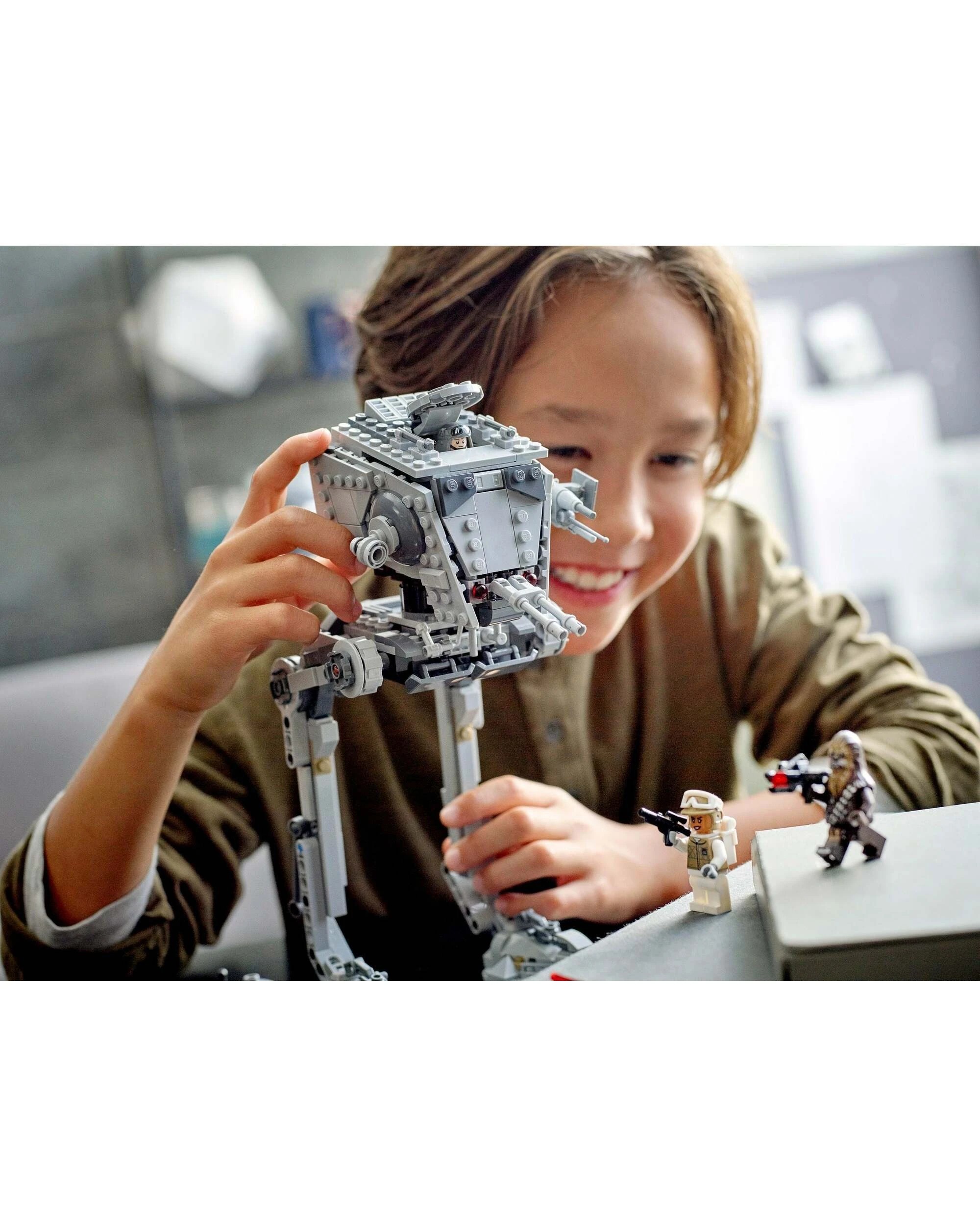 4 LEGO 75322 AT-ST Walker Hoth Battle Set, 4 of 5