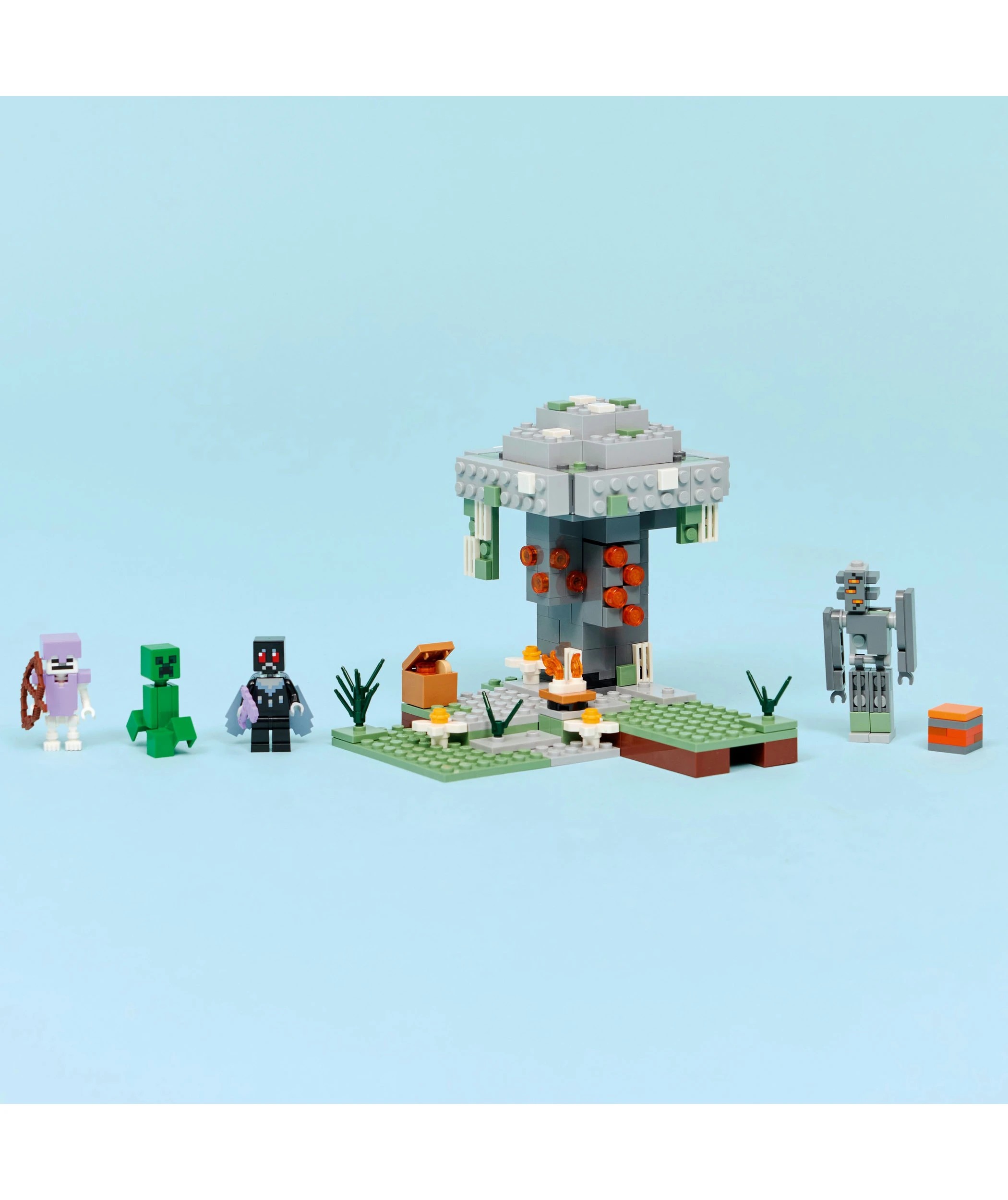 9 LEGO Minecraft The Pale Garden 21586, 9 of 10
