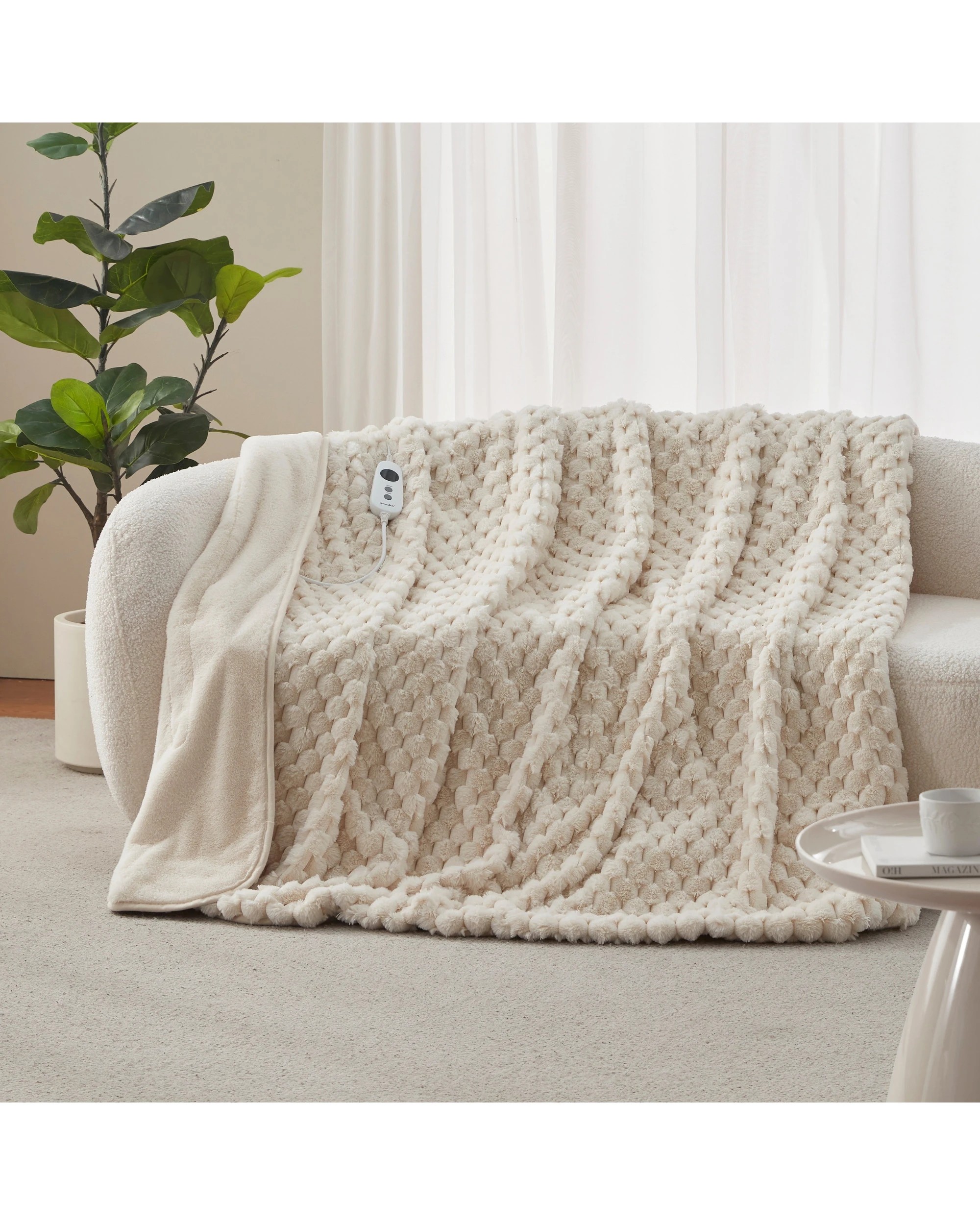 1 Dreamaker Emmett Textured Faux Fur Heated Throw 180x200cm - Cream, 1 of 9