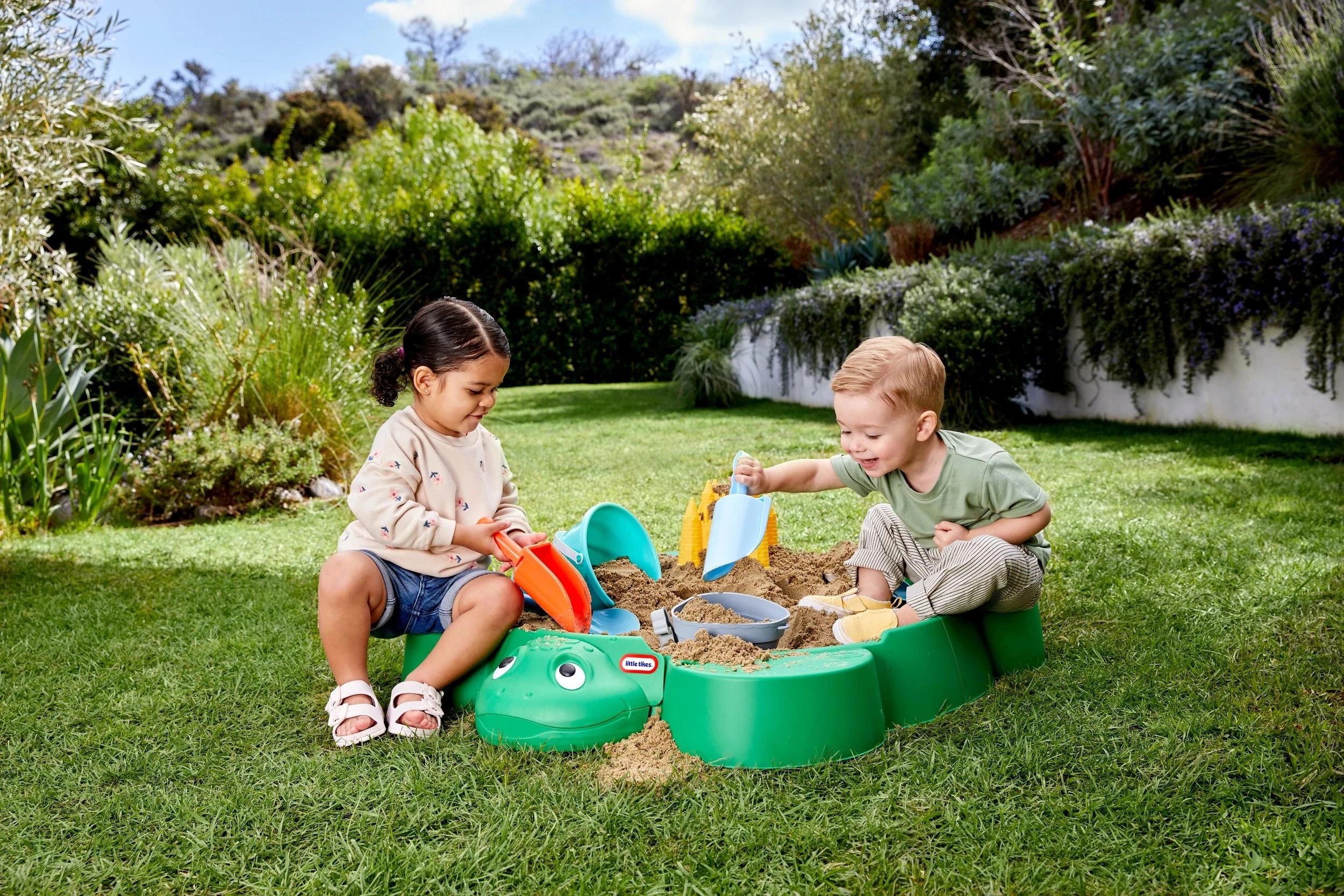 4 Little Tikes Turtle Sandbox - Green, 4 of 5