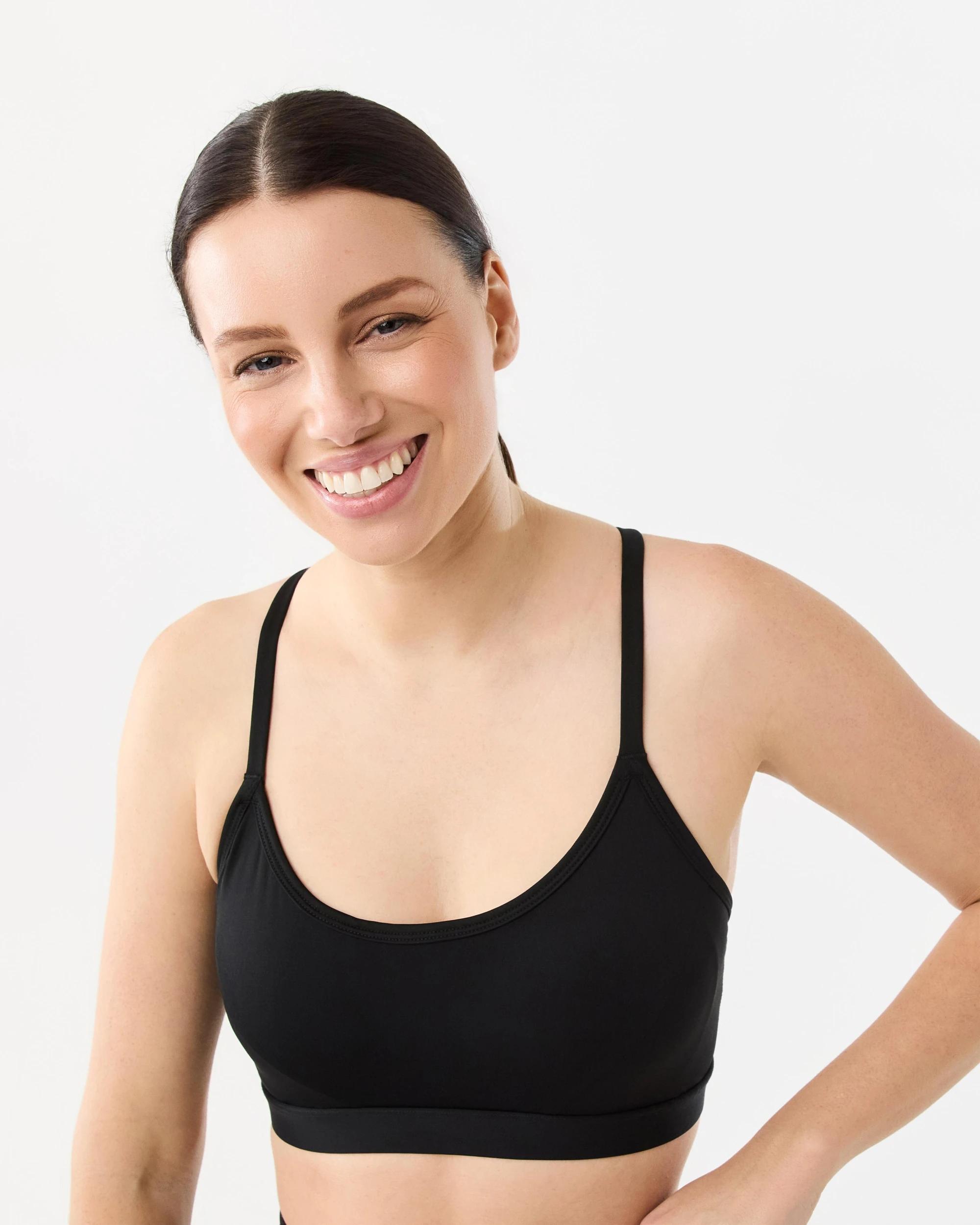 1 Active Womens Moulded Balance Crop Black, 1 of 6