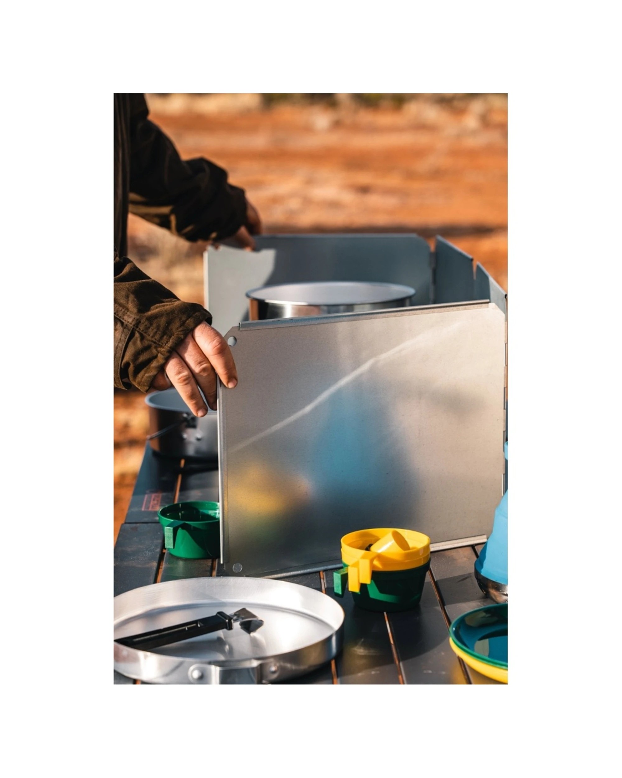 3 Wildtrak 4-Sided Foldable Camp Fire Windshield Galvanised Steel - Silver, 3 of 3