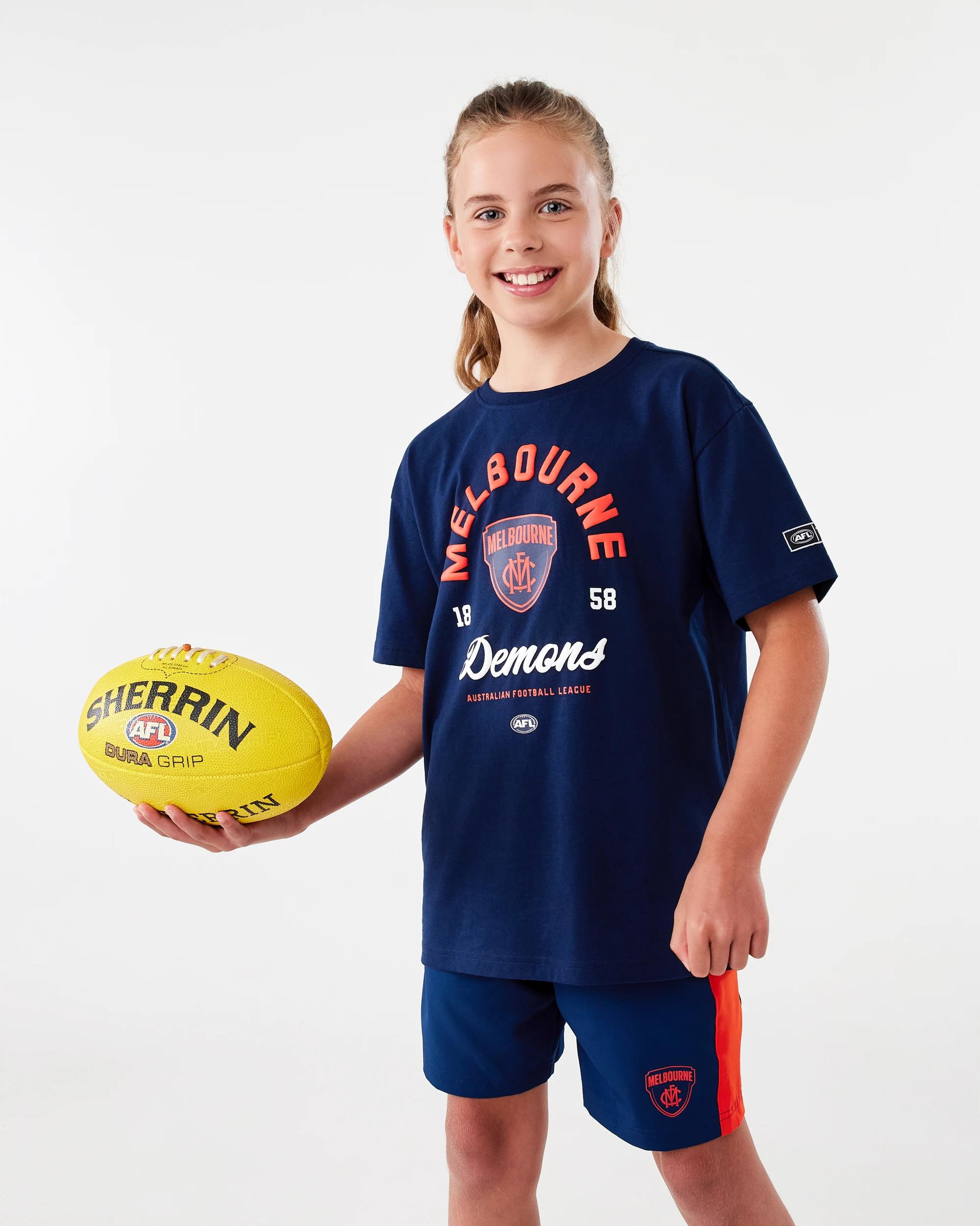 1 Official AFL Kids T-shirt Melbourne, 1 of 9