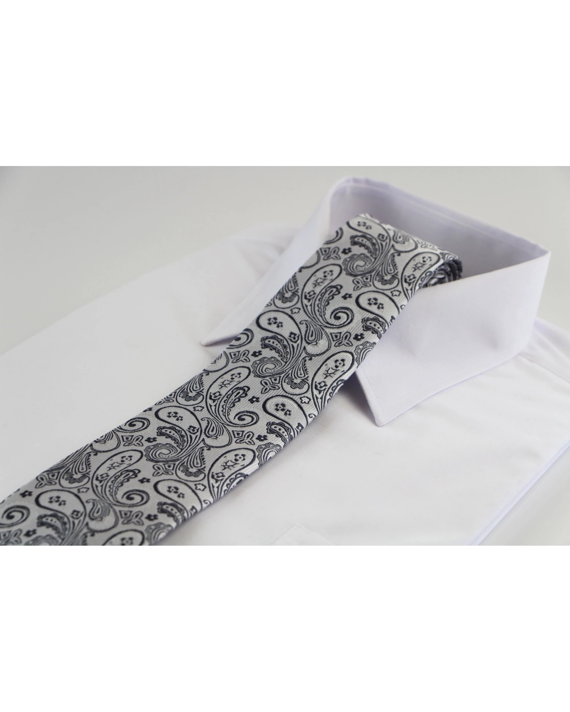 1 Zasel Mens Silver & Dark Grey Paisley Patterned 8cm Neck Tie, 1 of 2