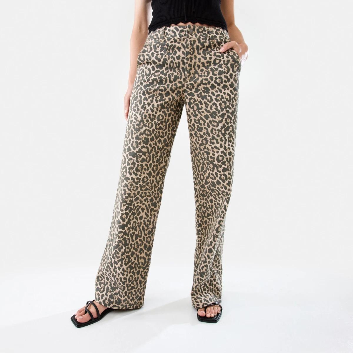 1 Leopard Jeans Leopard, 1 of 10