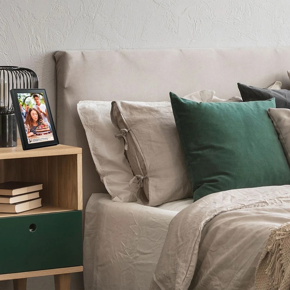 4 Jackson Frameo 10.1" Smart Photo Frame 16GB Black, 4 of 4