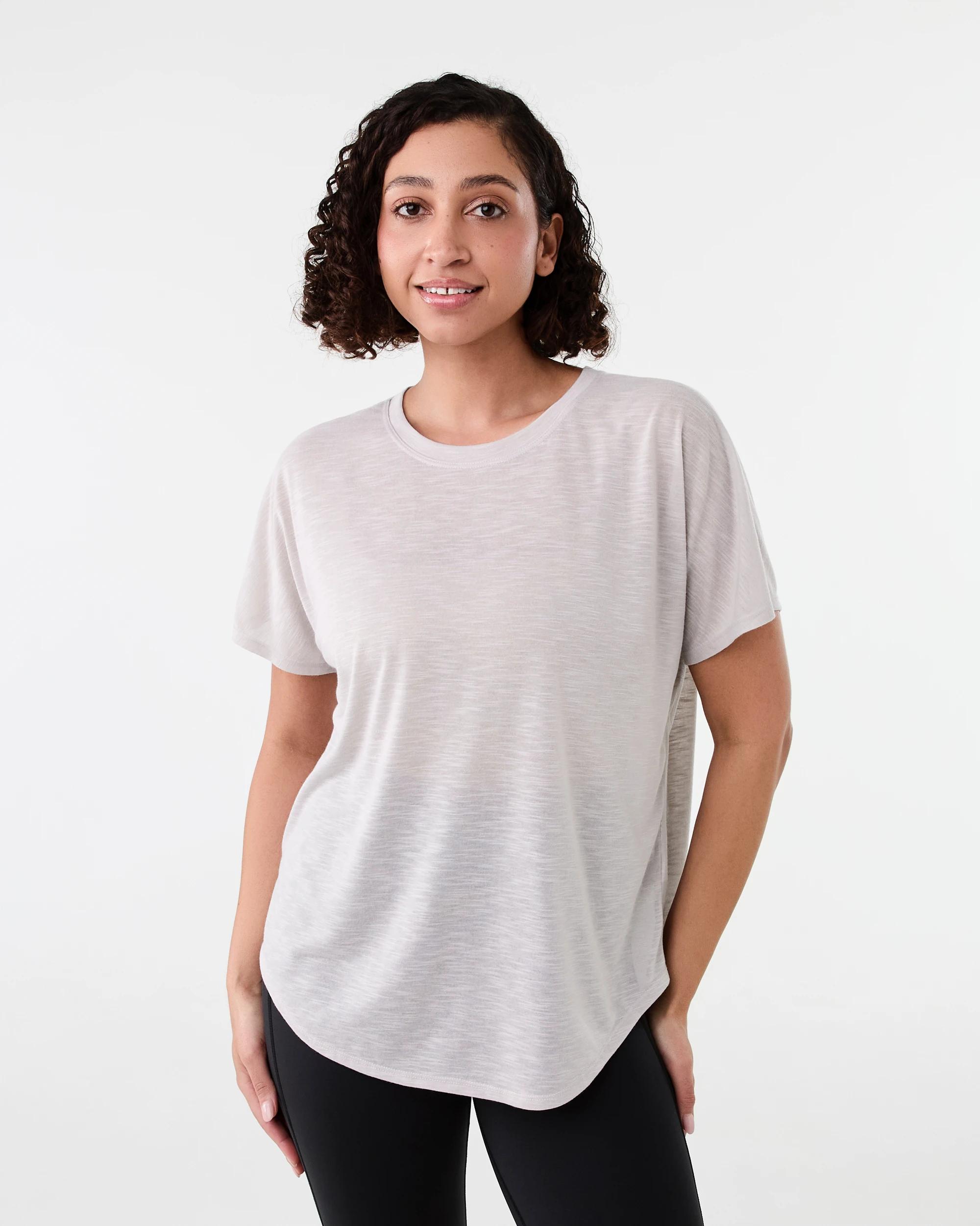 1 Active Womens Relax Sleeve T-shirt Peak Grey, 1 of 6