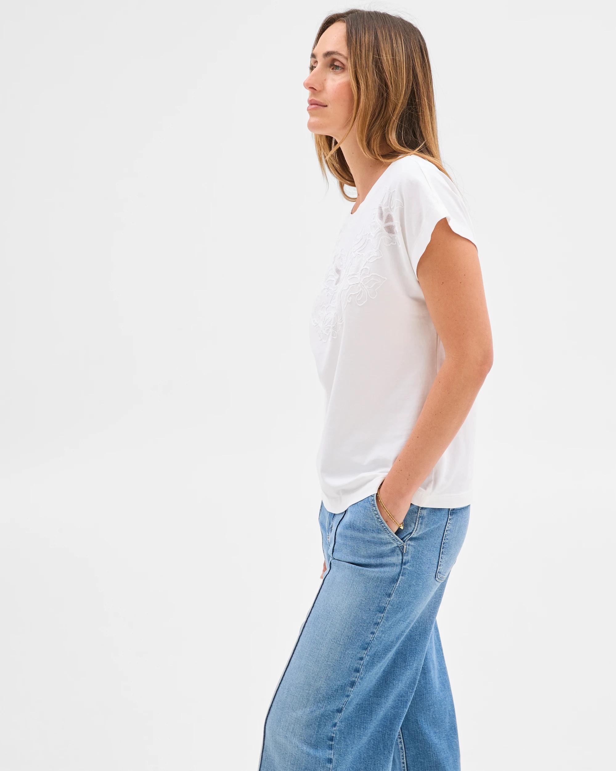 5 Target Australian Cotton Embroidery T-Shirt WHITE, 5 of 5