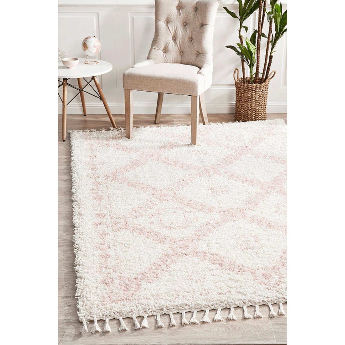 1 Rug Culture Saffron 33 Pink/Off White Rug, 300 x 400 cm, 4 cm Pile, Polypropylene, Power-loomed - Assorted, 1 of 7