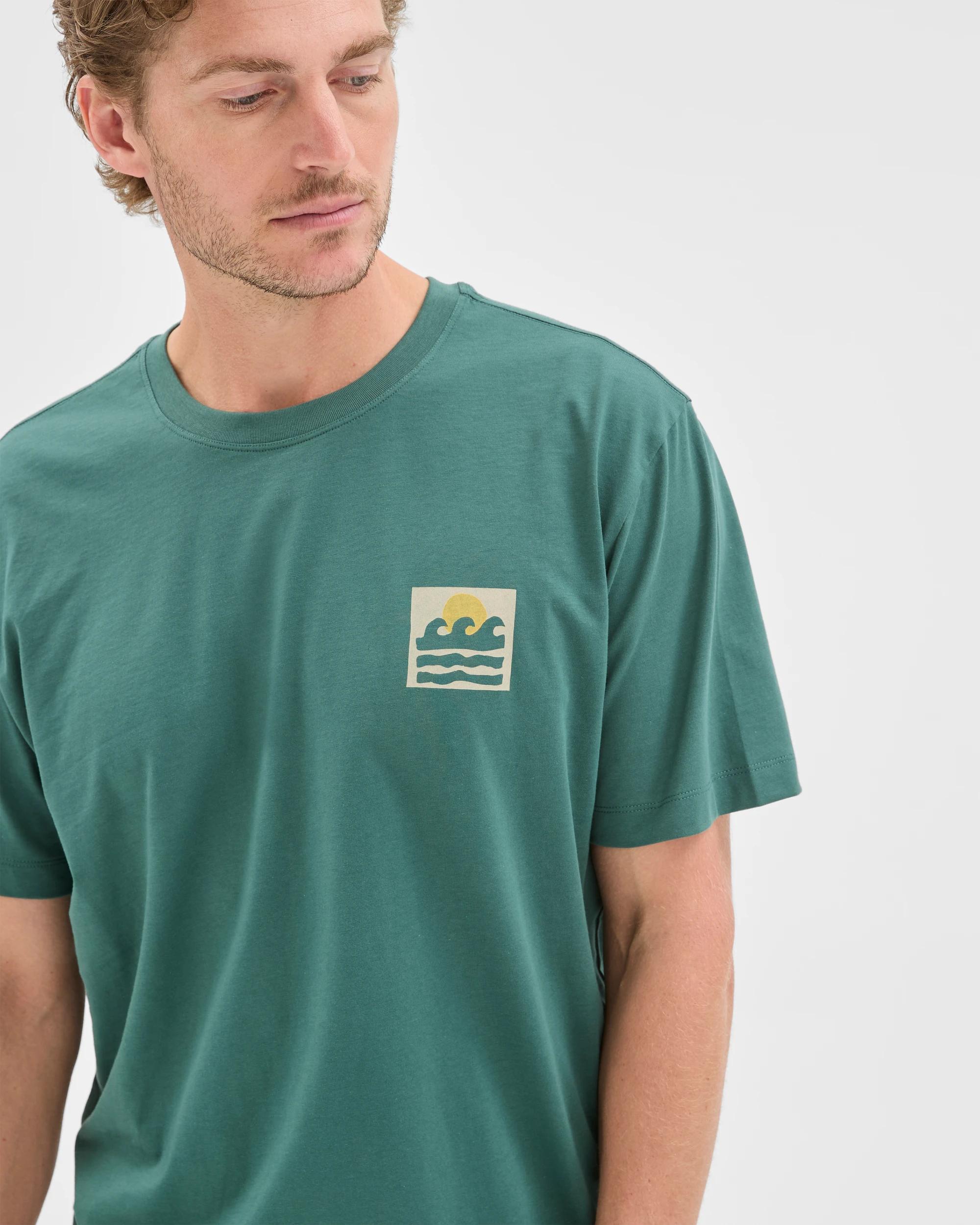 3 Target Man Australian Cotton Graphic T-Shirt BISTRO GREEN, 3 of 6