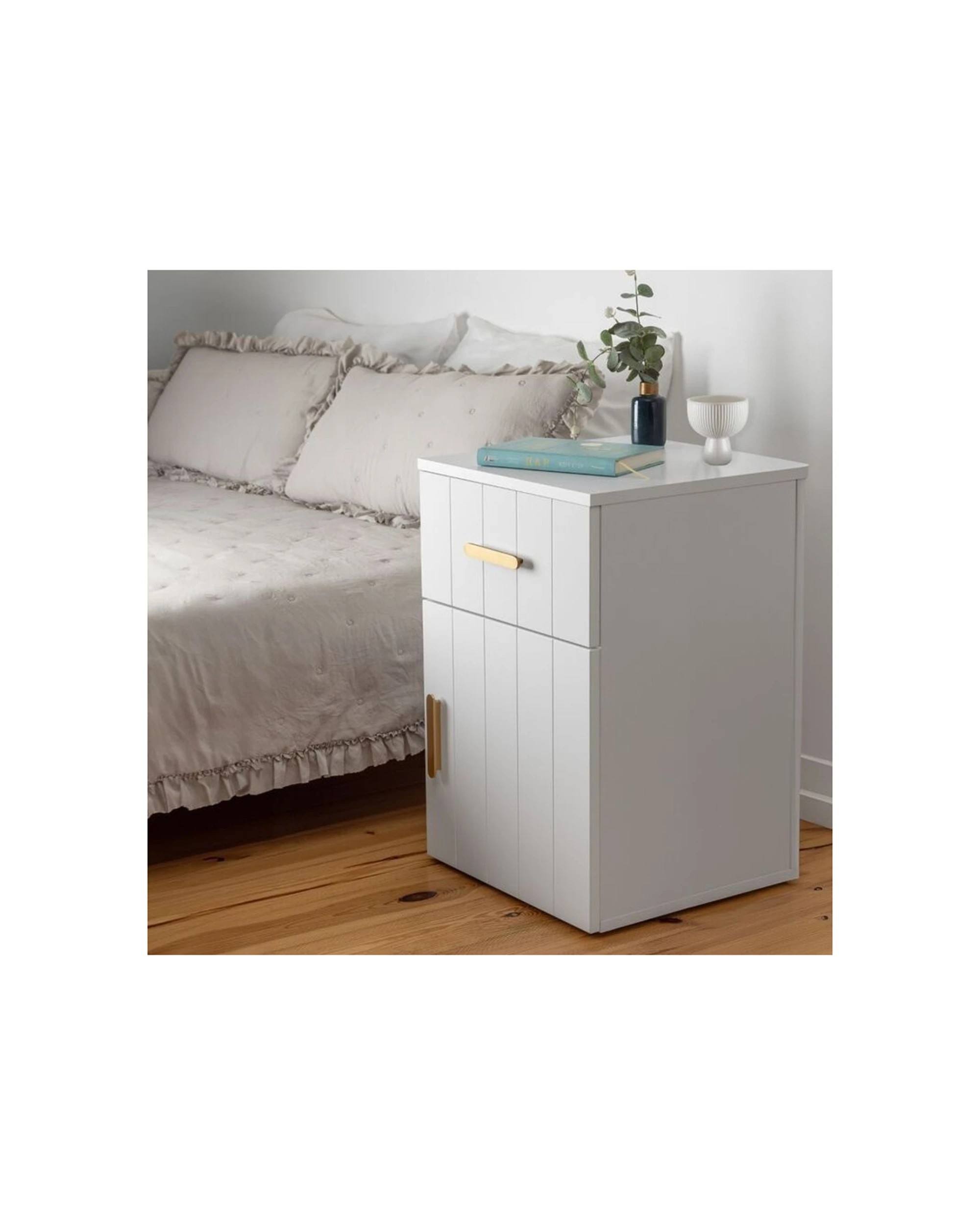 5 European Cabinetry Porto VJ Panel Front Bedside Table Brass Oval Handle - White, 5 of 5