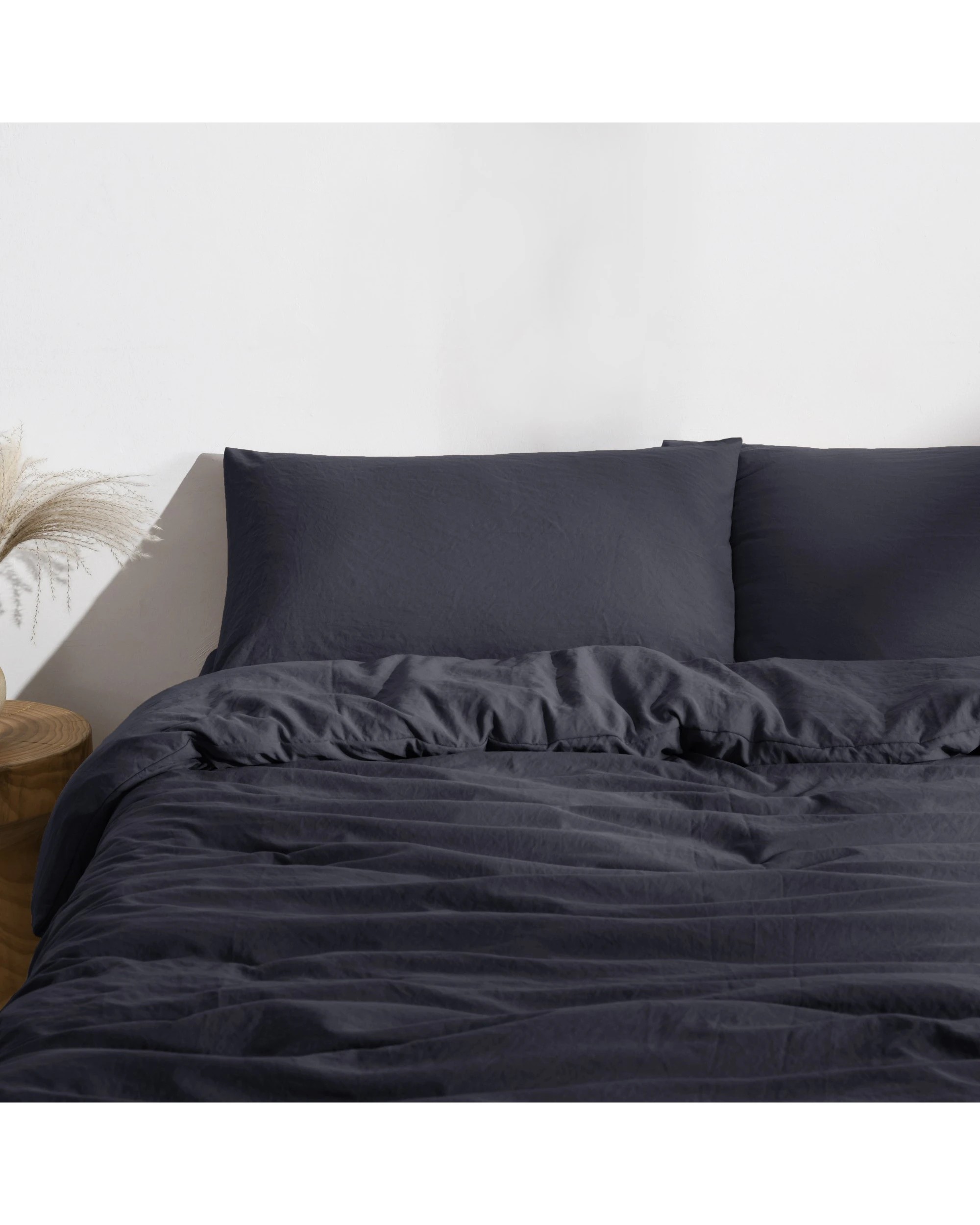 5 Dreamaker Superfine Washed Microfibre Quilt Cover Set - Single Bed - Navy, 5 of 7