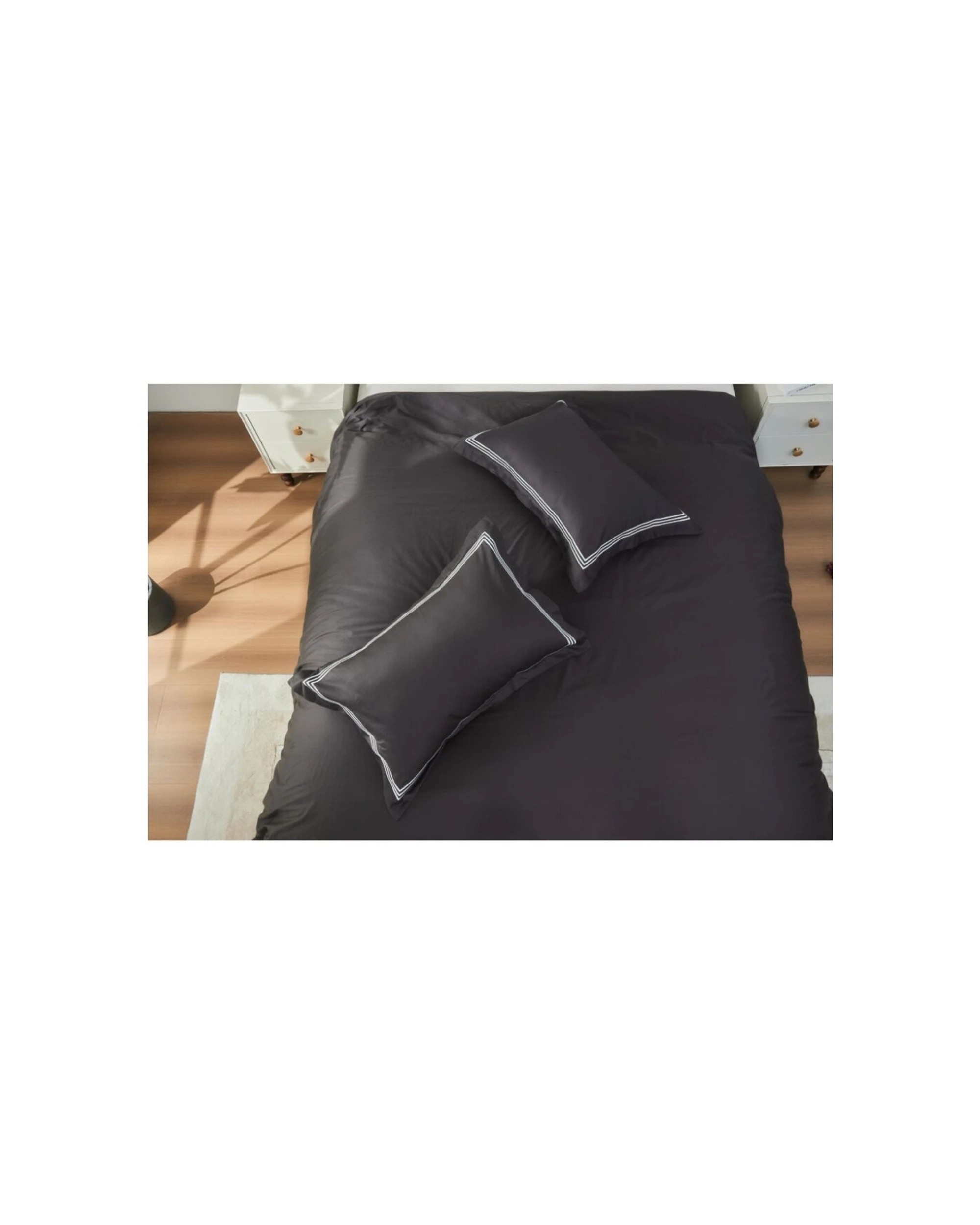 5 Grosvenor House 500TC Hotel Embroidered Quilt Set Super King - Charcoal, 5 of 8