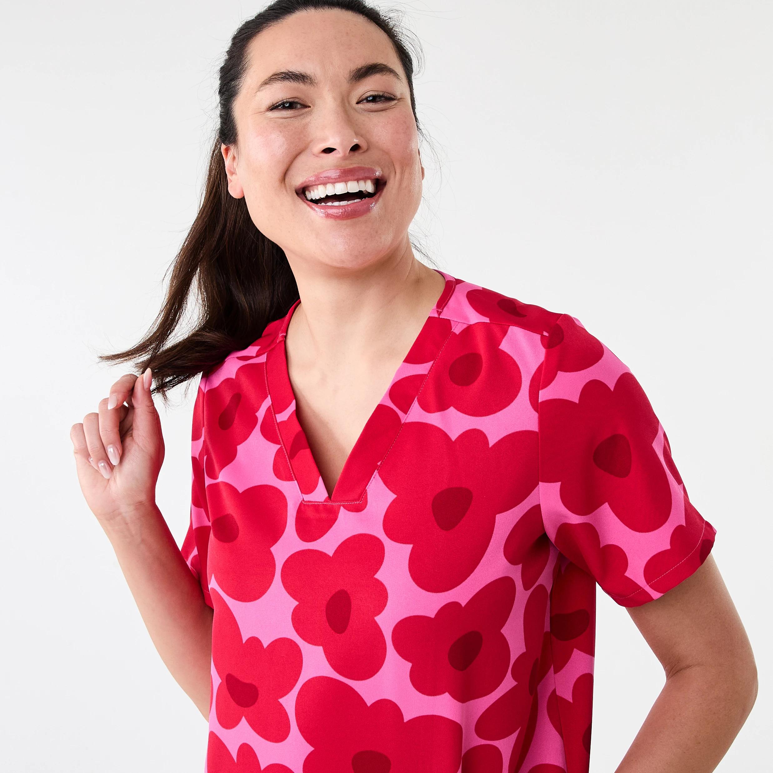 4 Womens Short Sleeve Print Scrub Top Pnk Flower, 4 of 7