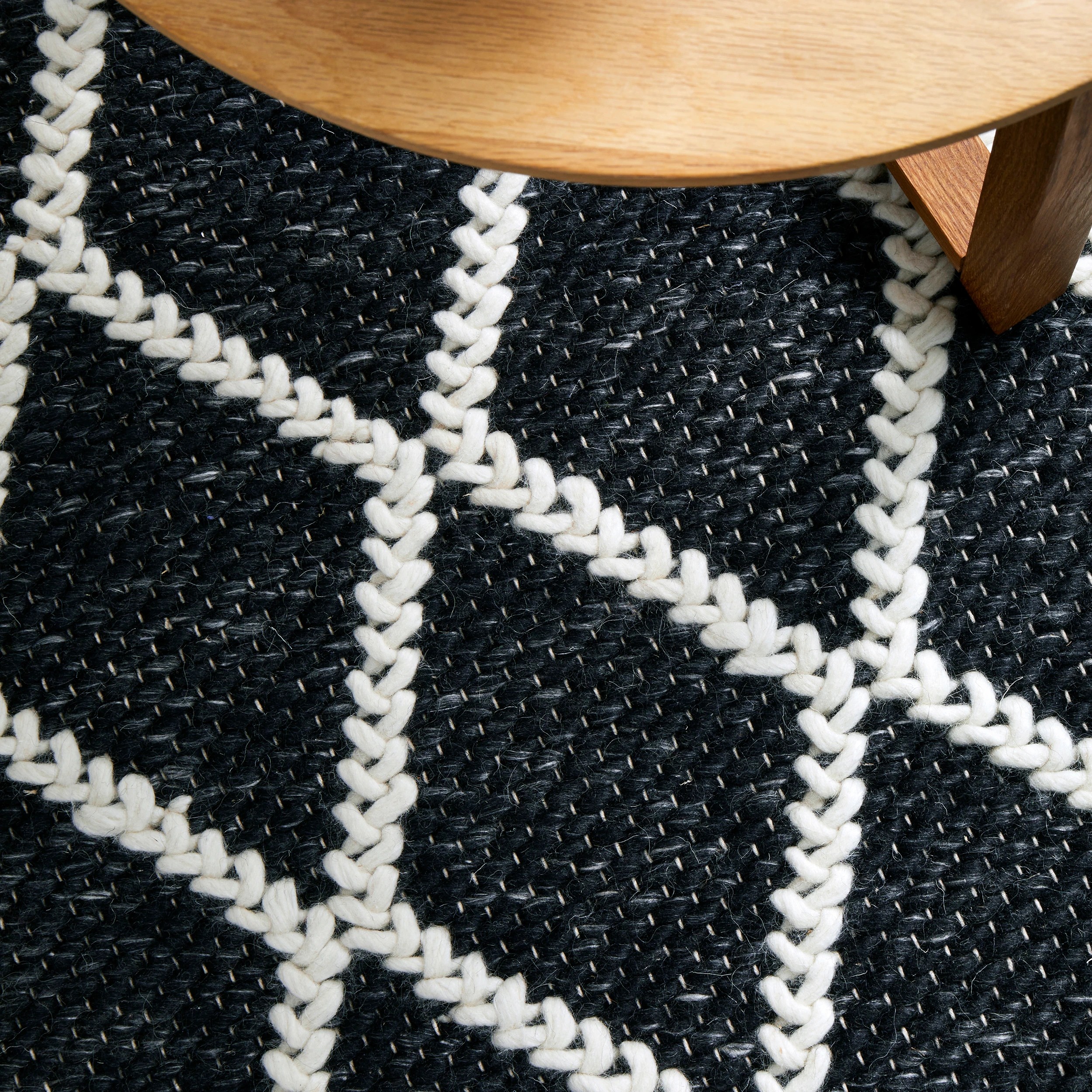 6 Common Ground Rugs Valor Black 280x190cm - Large Hand Loomed Rug - Black, 6 of 8