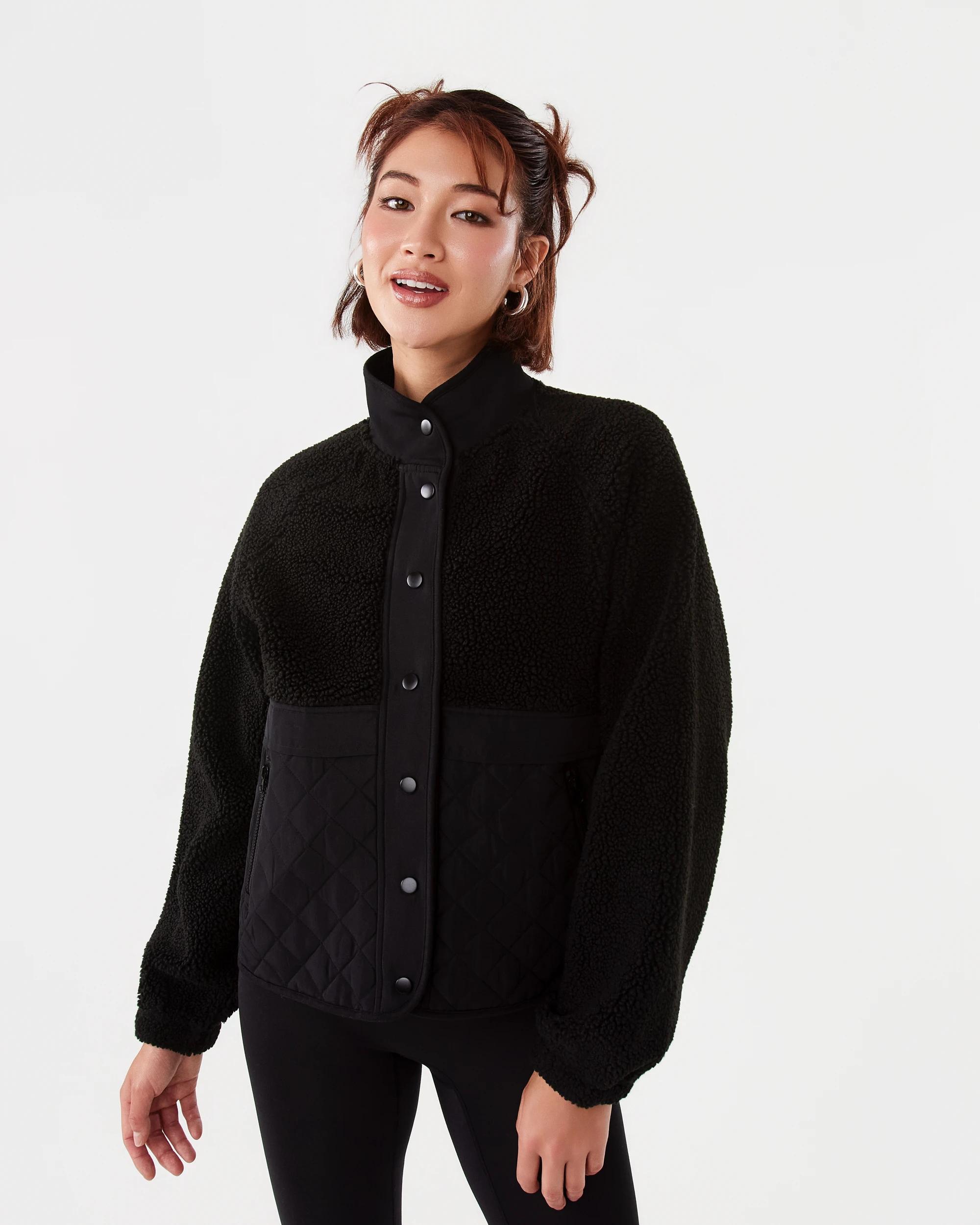 1 Active Womens Contrast Sherpa Quilted Jacket Black, 1 of 8