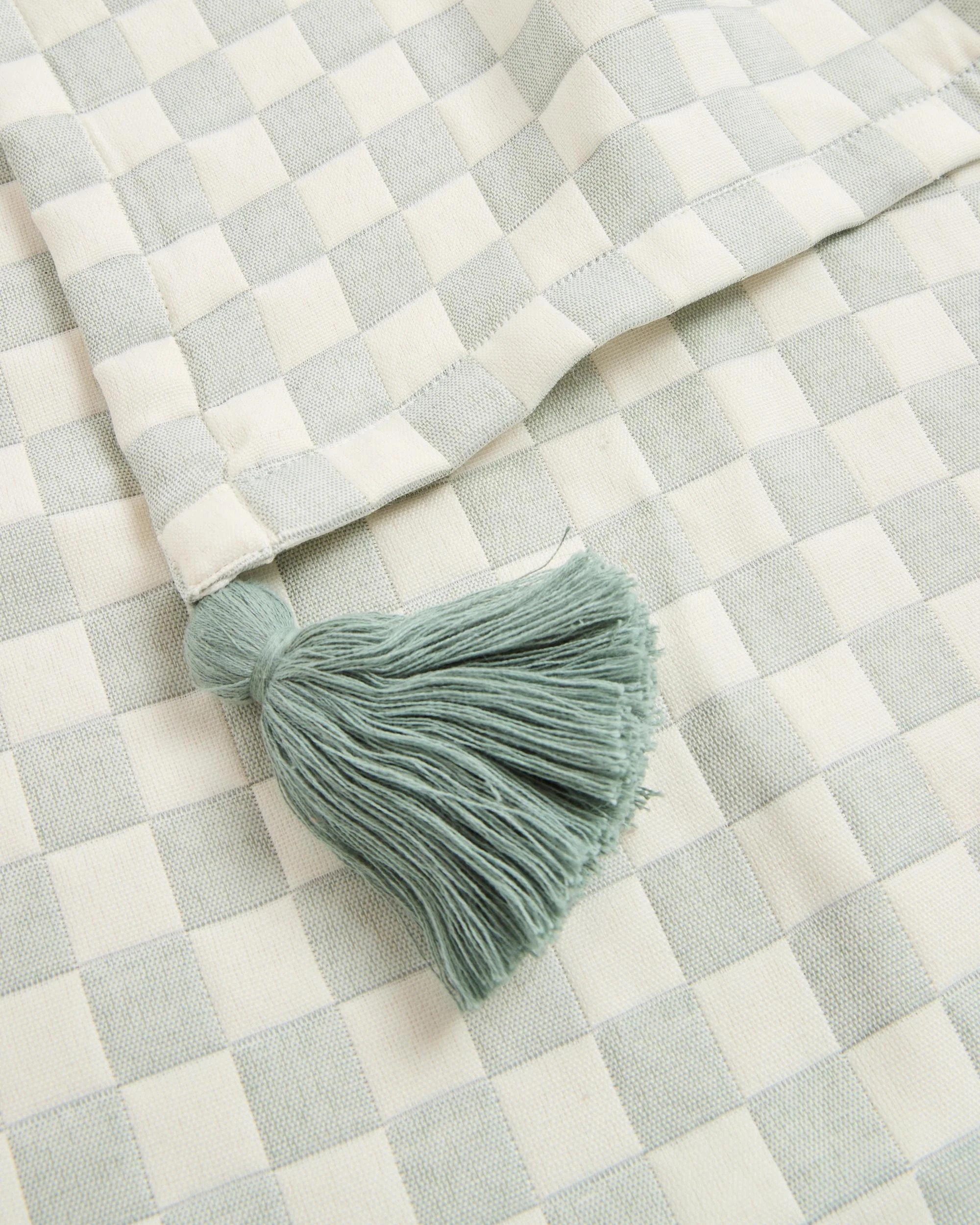 3 Target Austin Checkerboard Throw - Green, 3 of 3