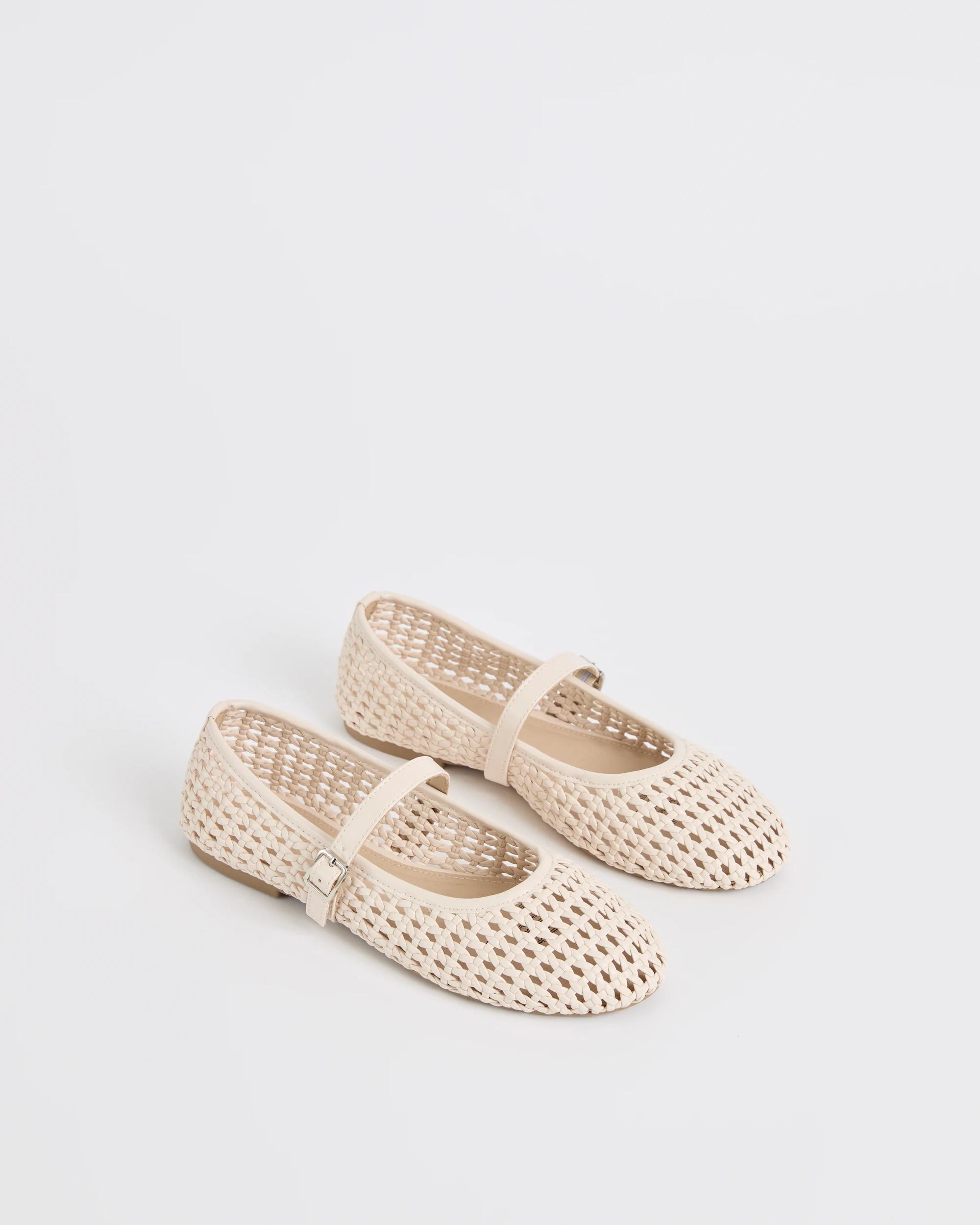 2 Target Youth Weave Ballet Flats WHITE, 2 of 3
