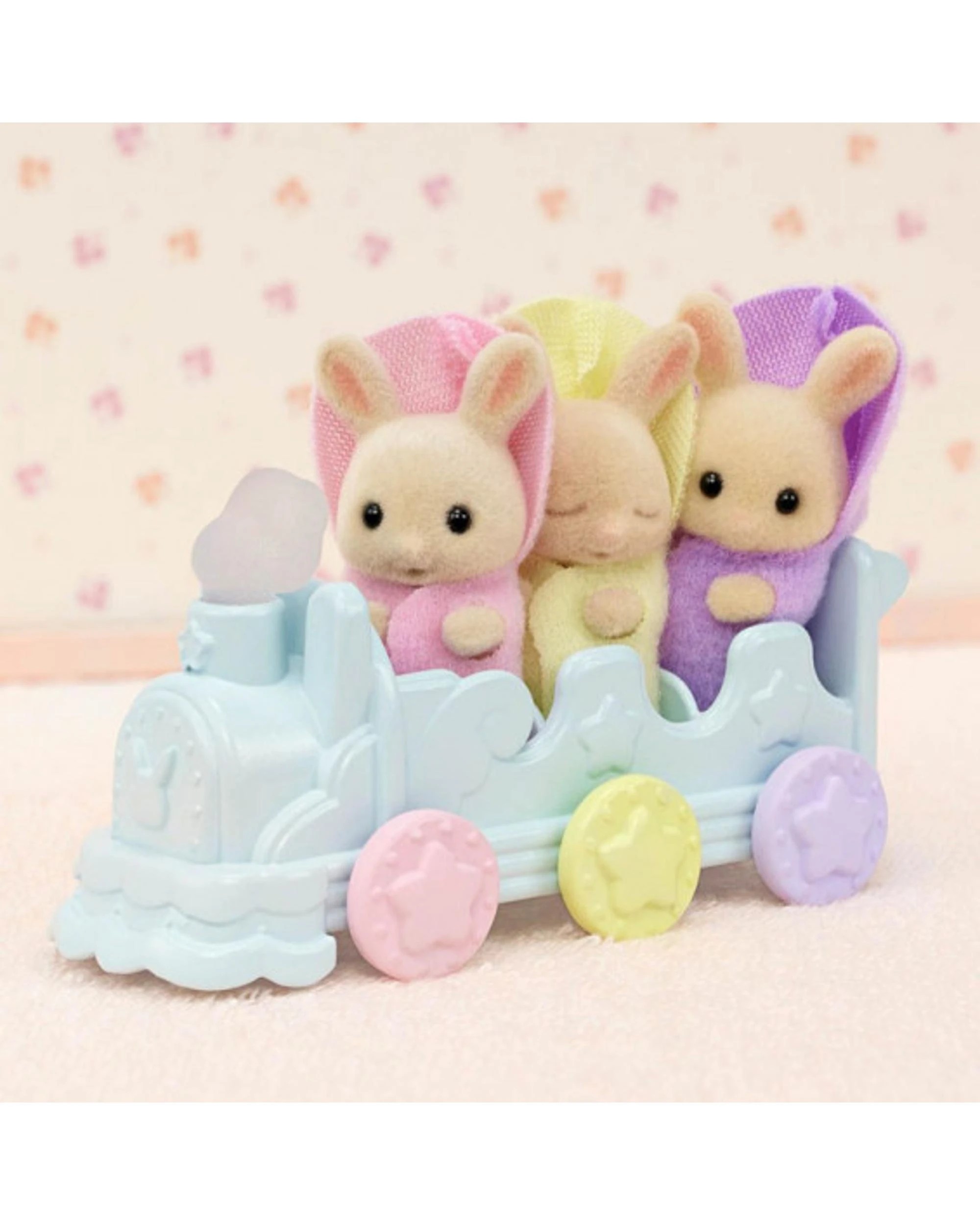 4 Sylvanian Families Triplets Baby Bathtime Set, 4 of 5