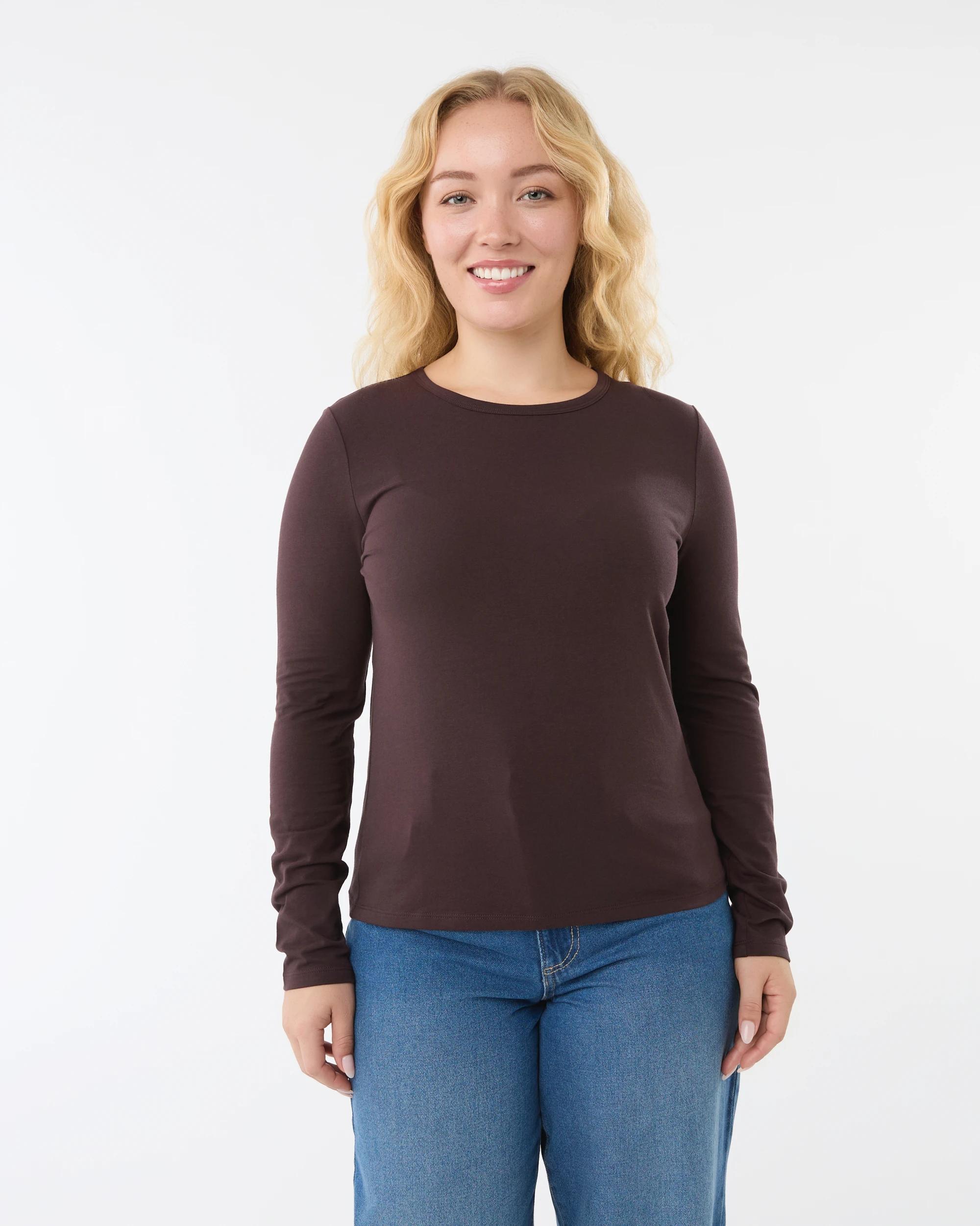 1 Long Sleeve Stretch Crew Neck T-shirt Choc Plum, 1 of 6