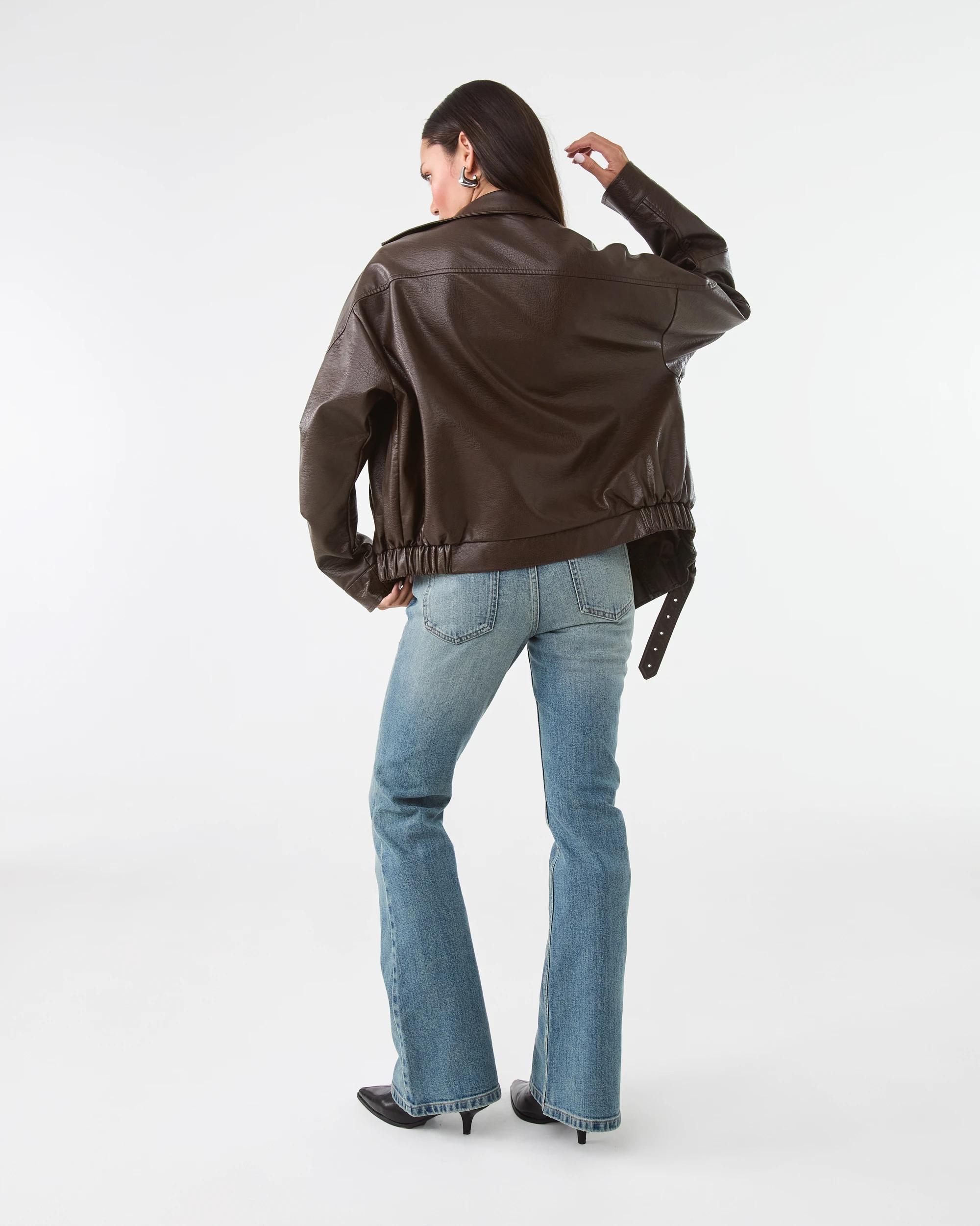 4 Belted Puddle Flare Jeans Mid Tint, 4 of 7