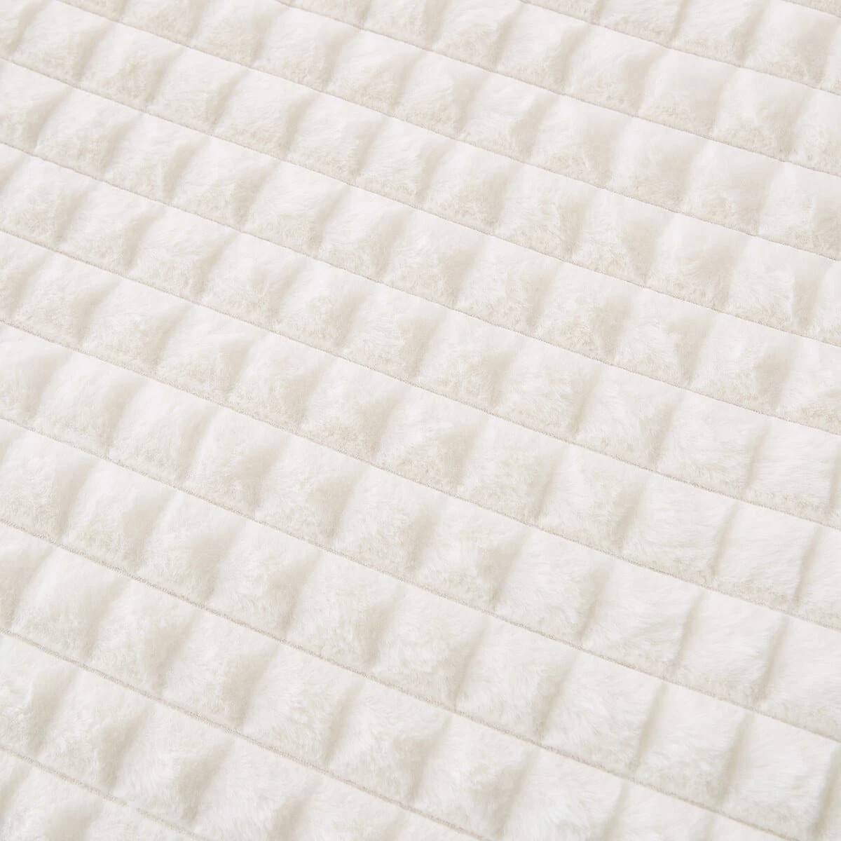 4 Micro Check Quilt Cover Set - Queen Bed, White, 4 of 6