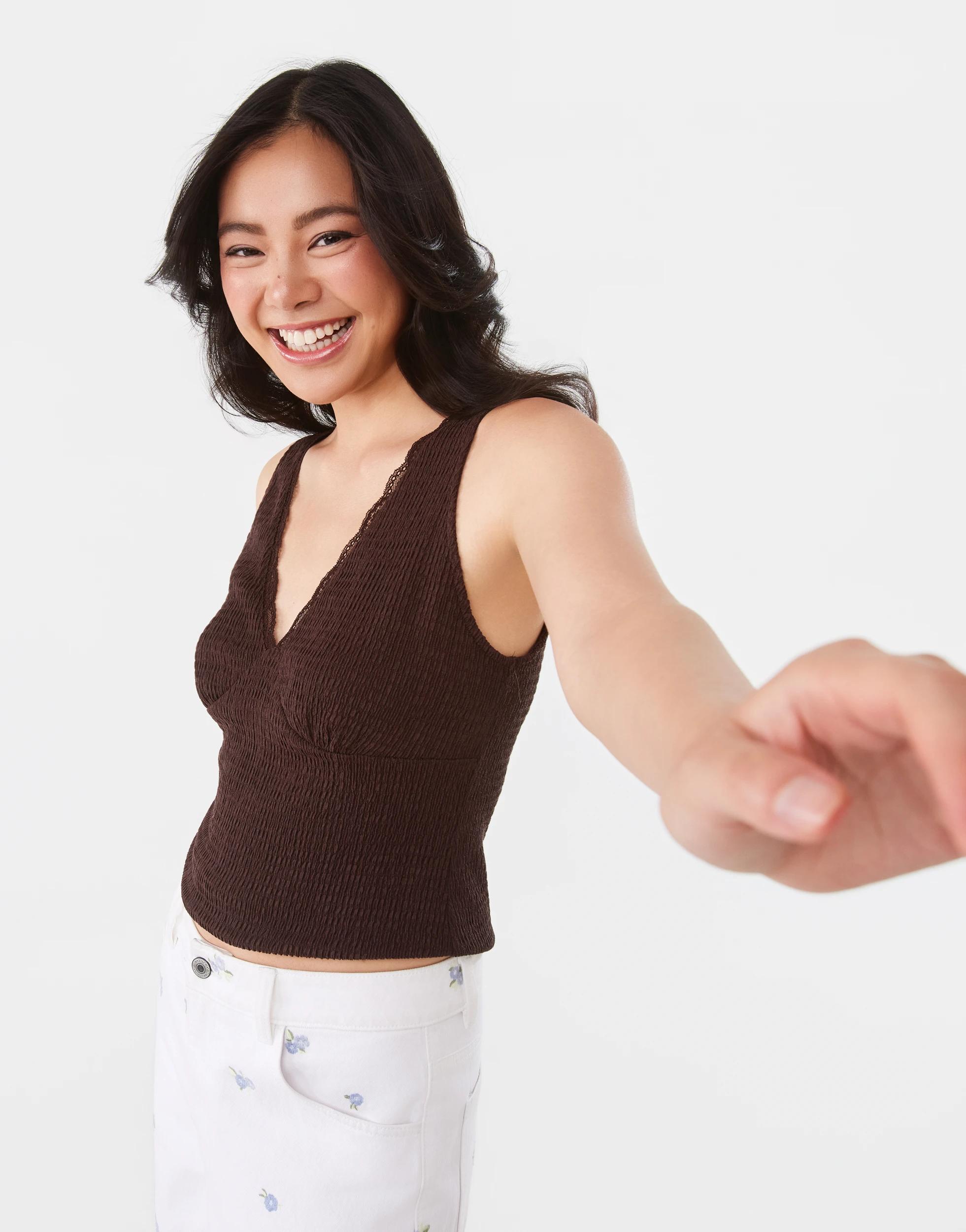 5 Sleeveless V-Neck Lace Top Melt Brown, 5 of 7