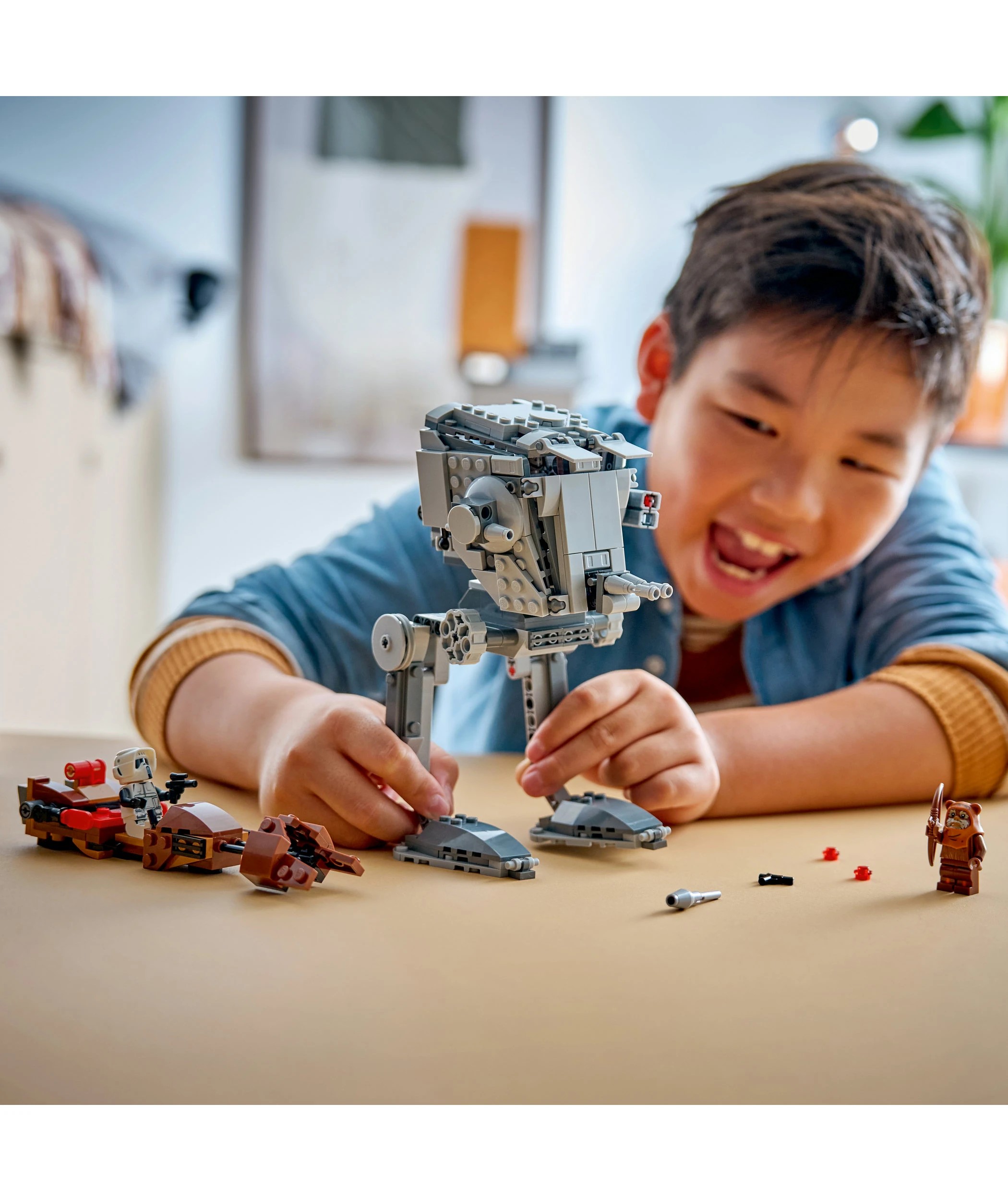 10 LEGO Star Wars SMART Play: AT-ST Attack on Endor 75424, 10 of 11