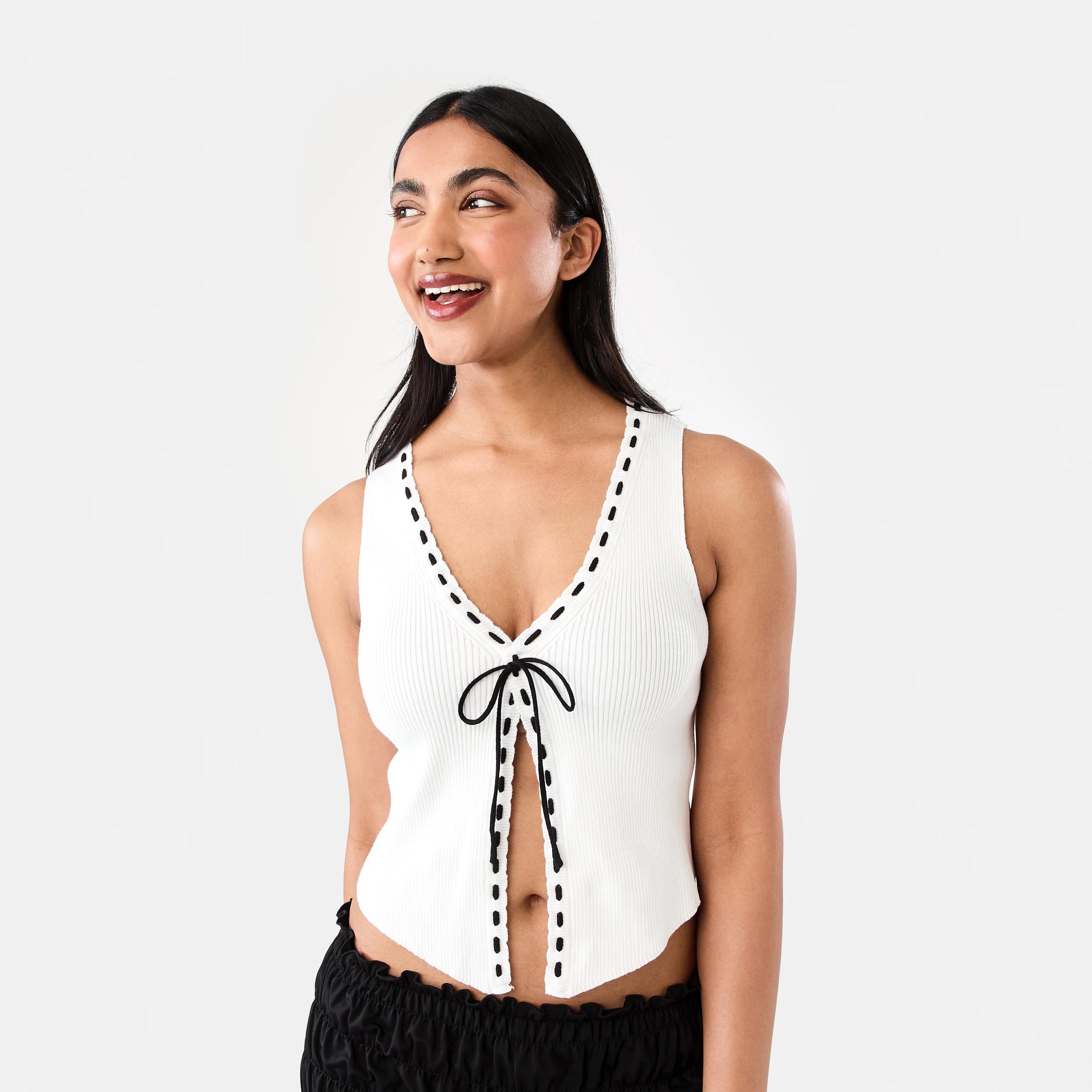 1 True Knit Ribbon Vest Snw White, 1 of 8