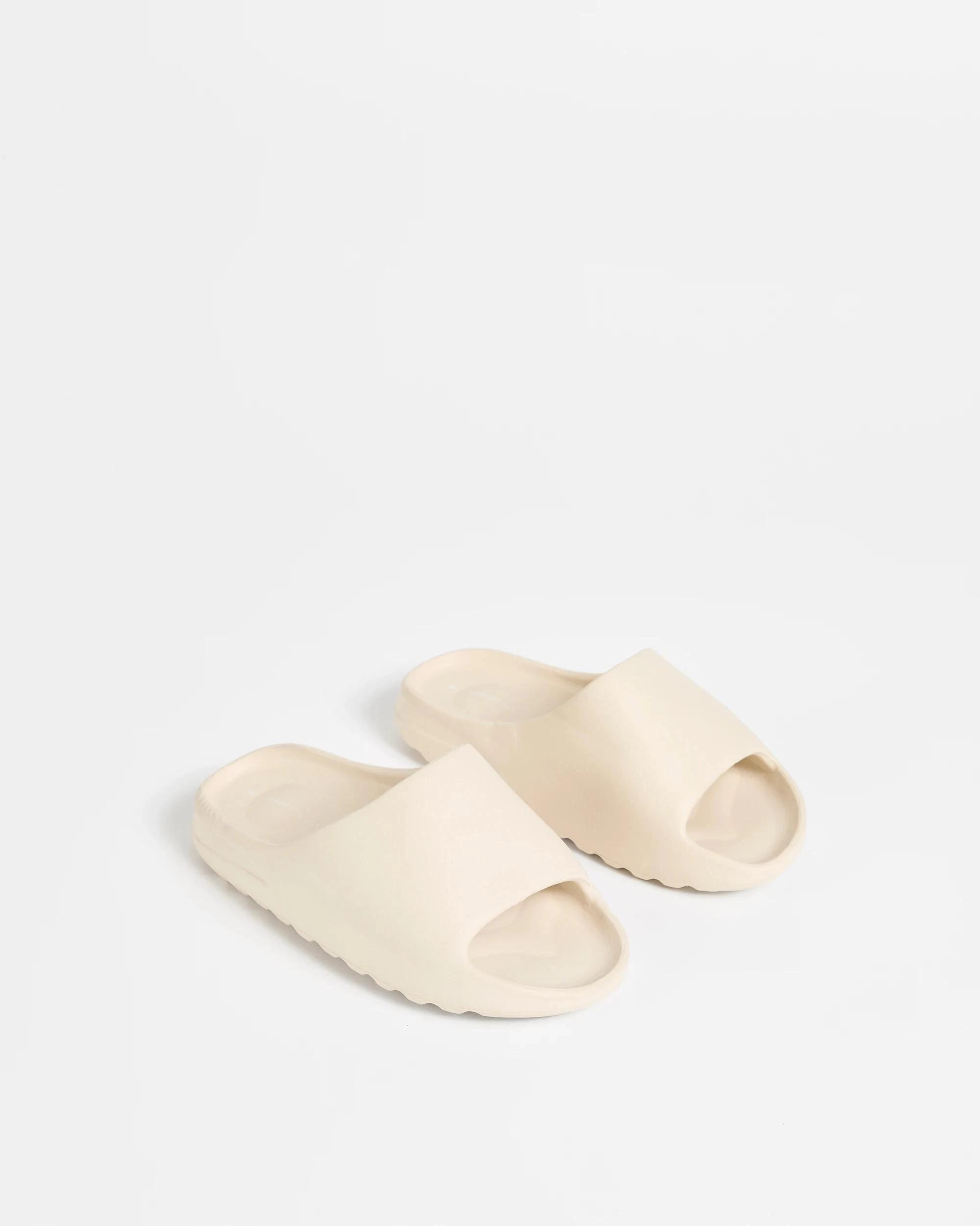 3 Target Youth Girls Senior Moulded Pool Slides OFF WHITE, 3 of 3