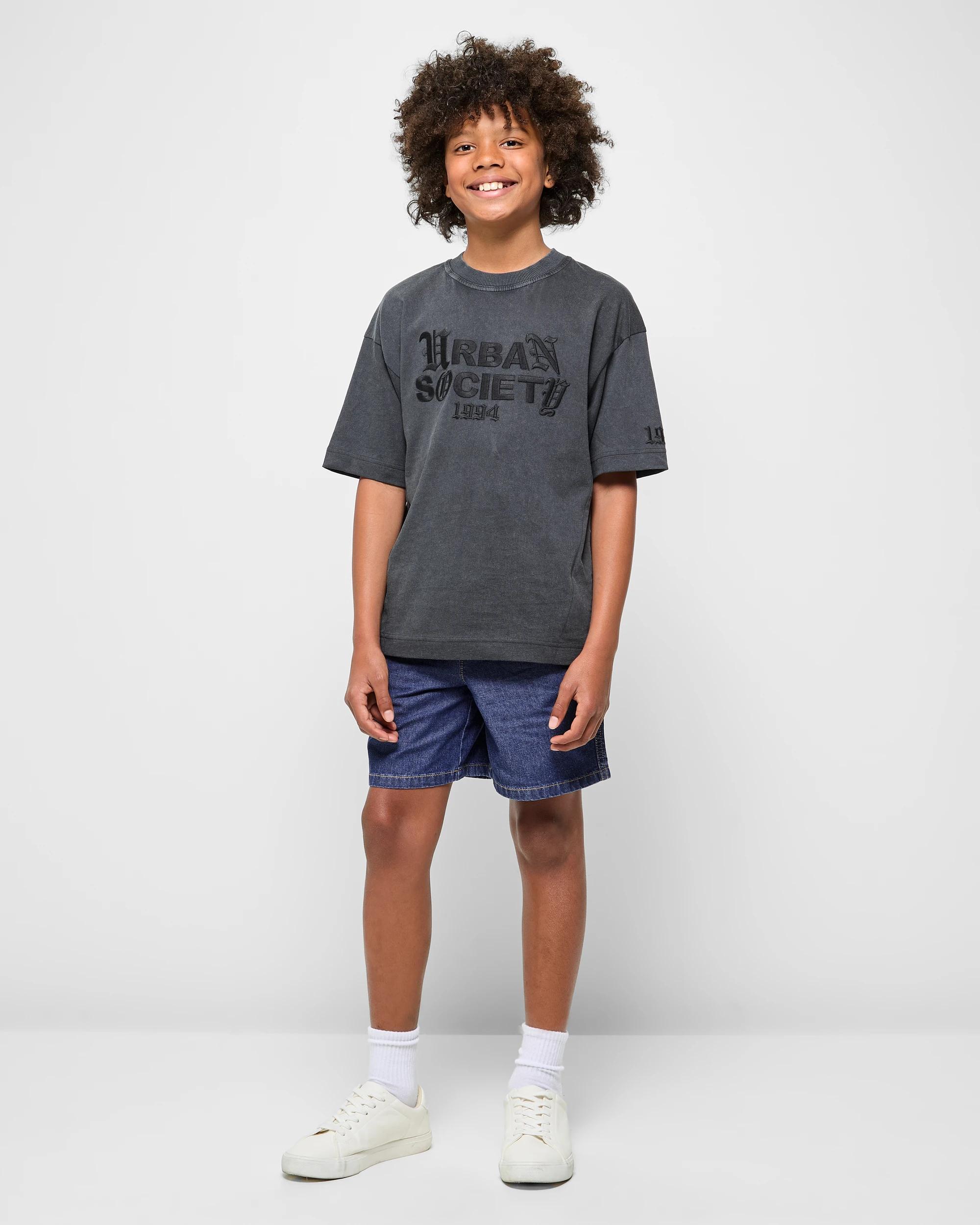 2 Target Australian Cotton Oversized Washed T-shirt CHARCOAL, 2 of 5