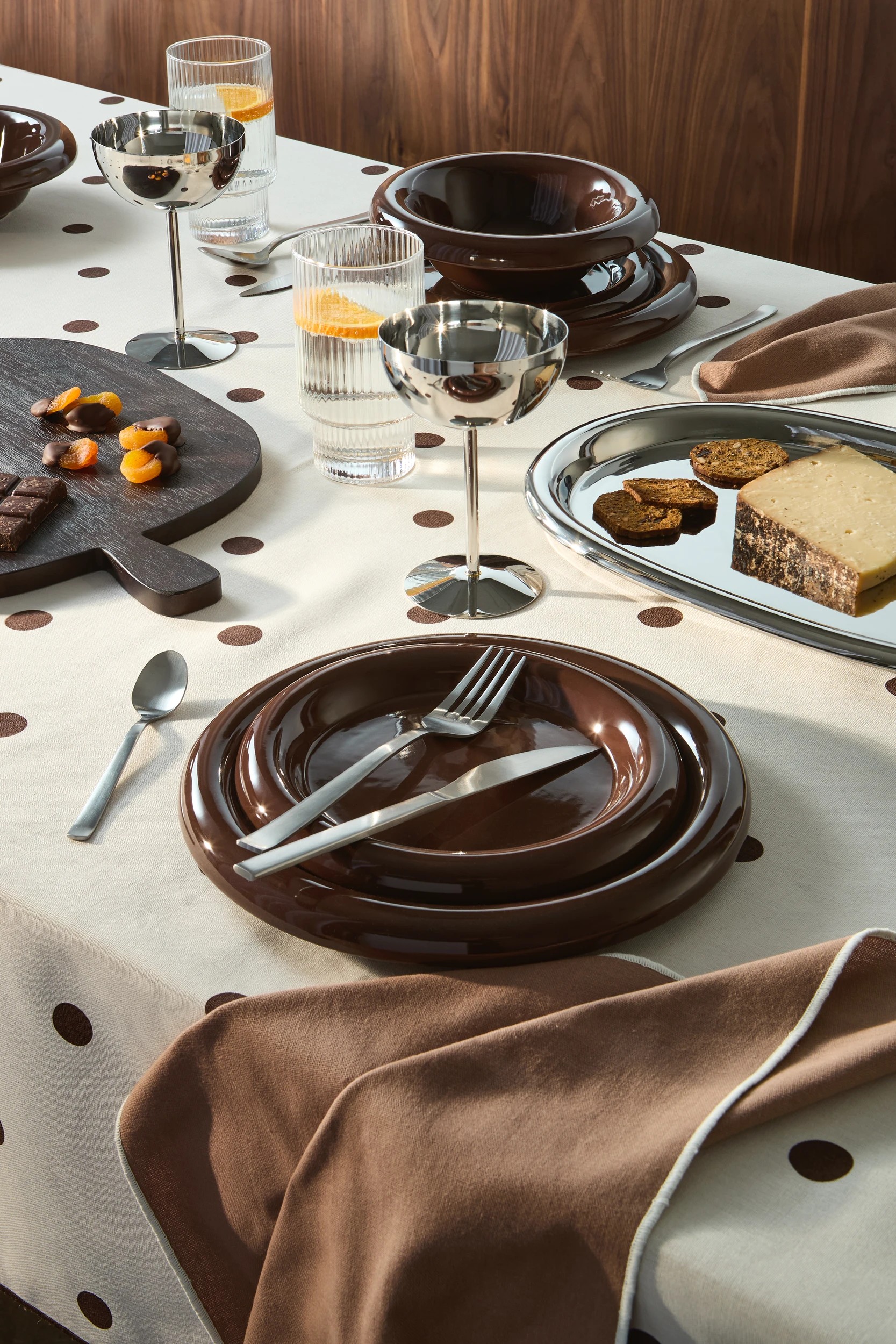 6 Polka Dot Tablecloth, 6 of 6