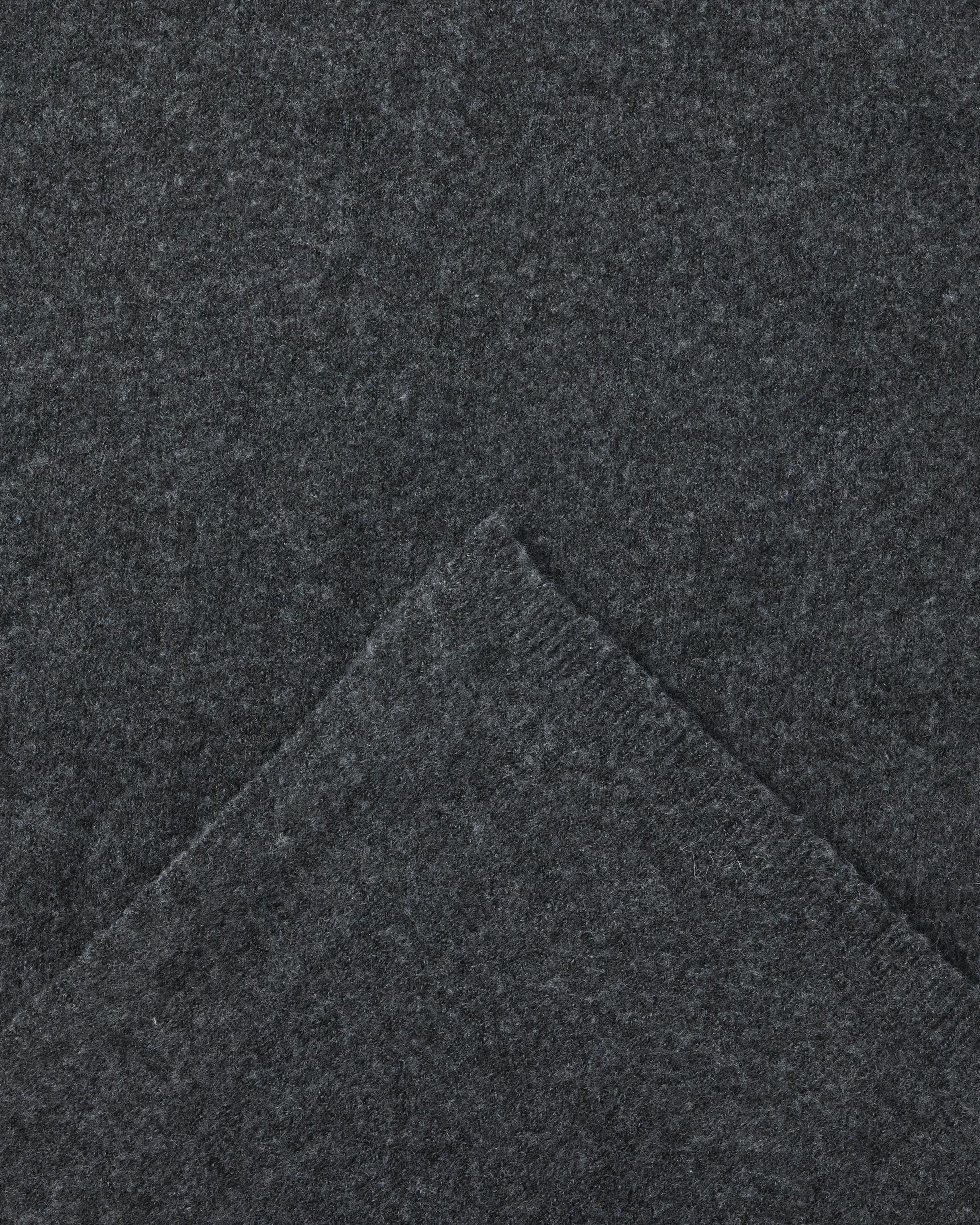 2 Fine Knit Scarf Gry Chmrle, 2 of 3