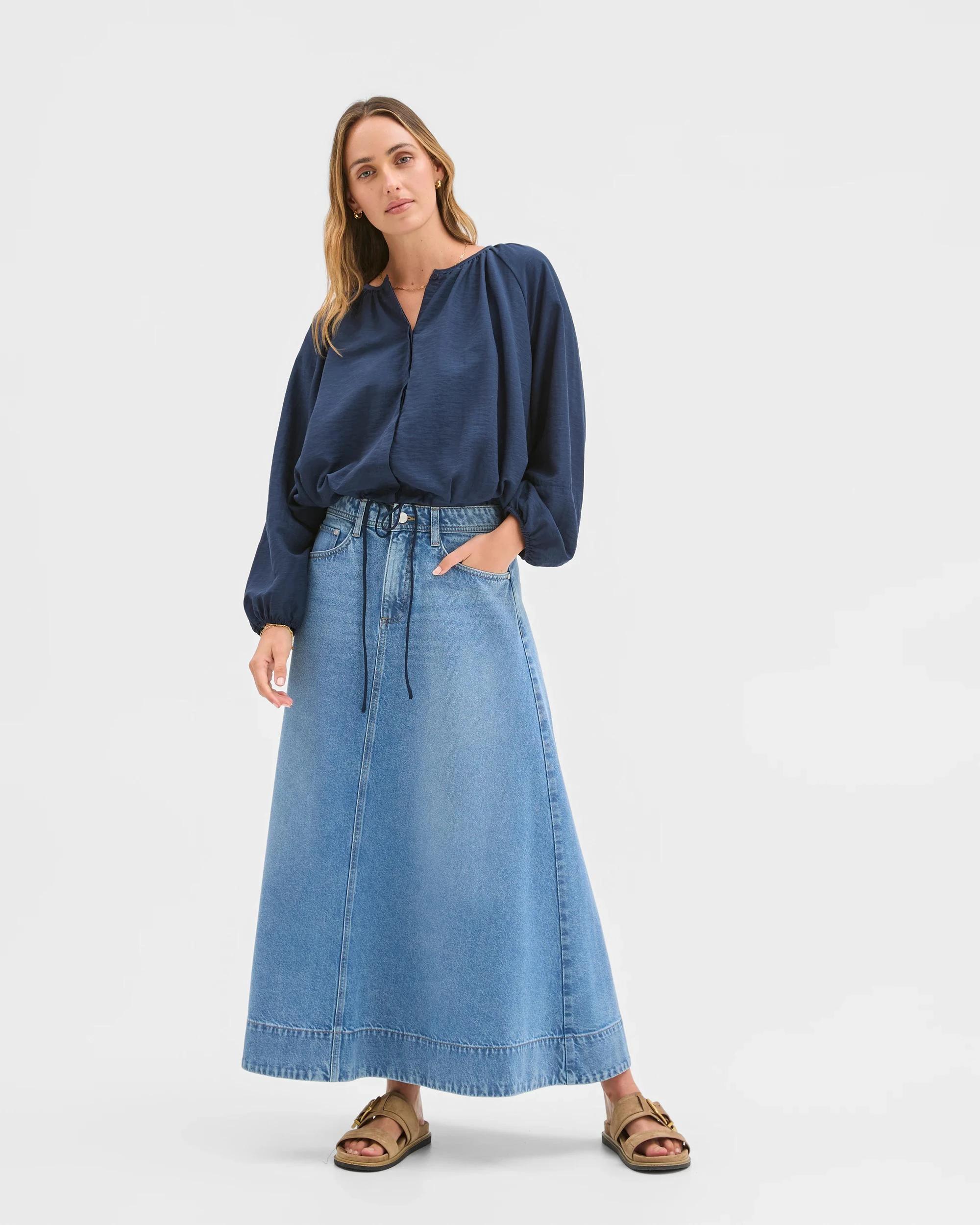 1 Target Woman Long Sleeve Button Front Bubble Hem Top NAVY BLAZER, 1 of 5