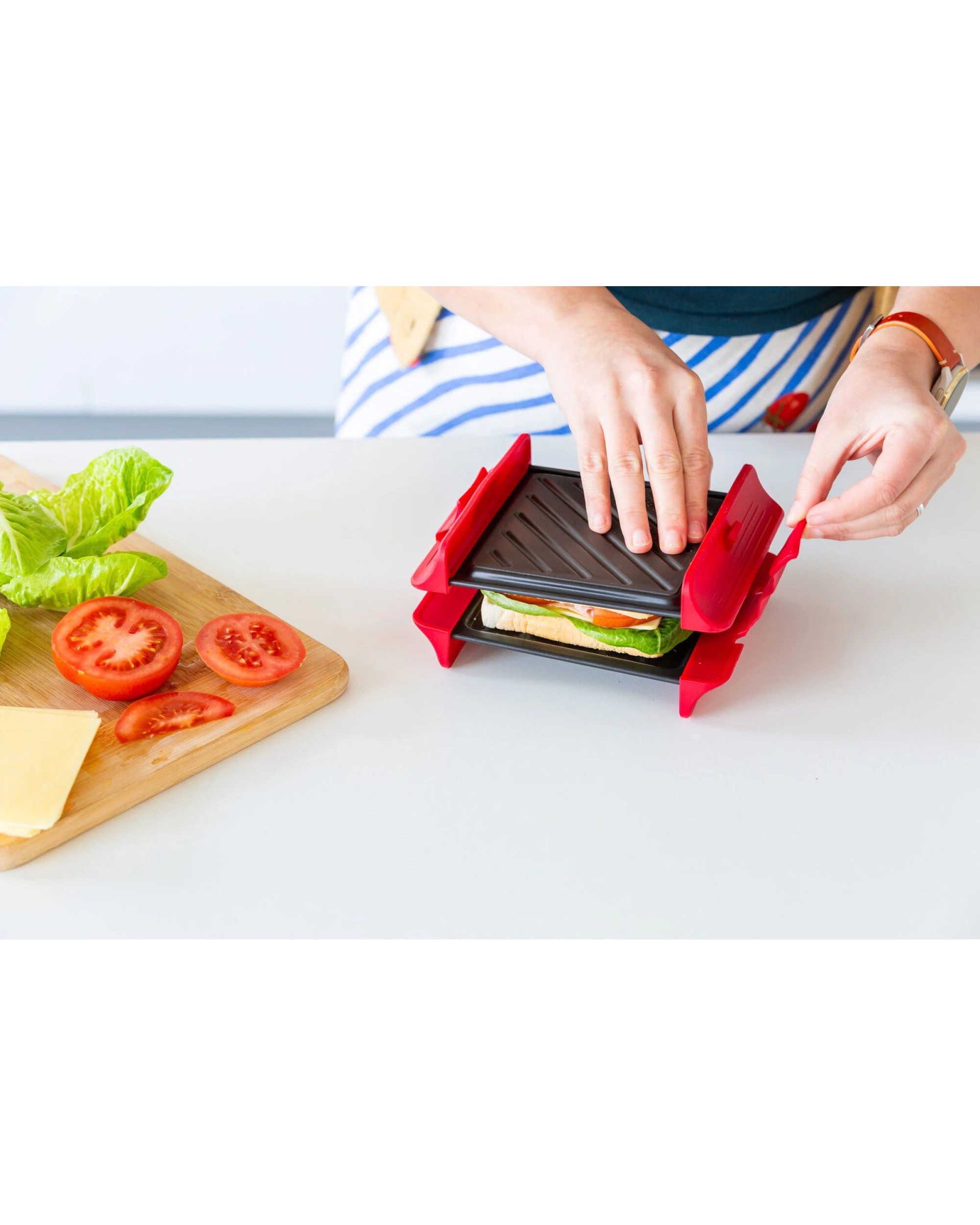 5 Healthy Choice Compact Microwave Sandwich Maker Non-Stick Grill Plates for Quick Meals at Home, Work, or Travel, 5 of 8