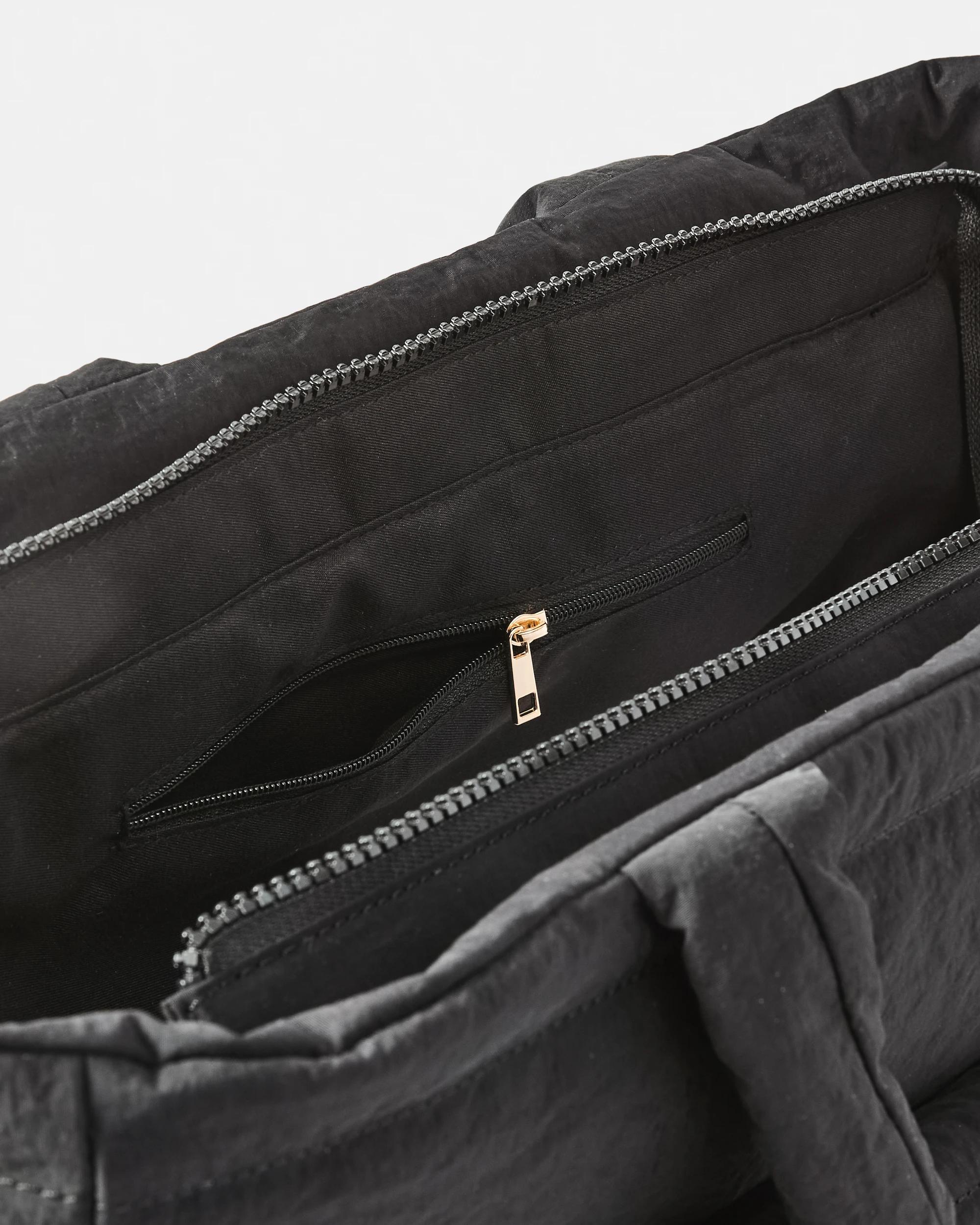 4 Padded Tote Bag Black, 4 of 6