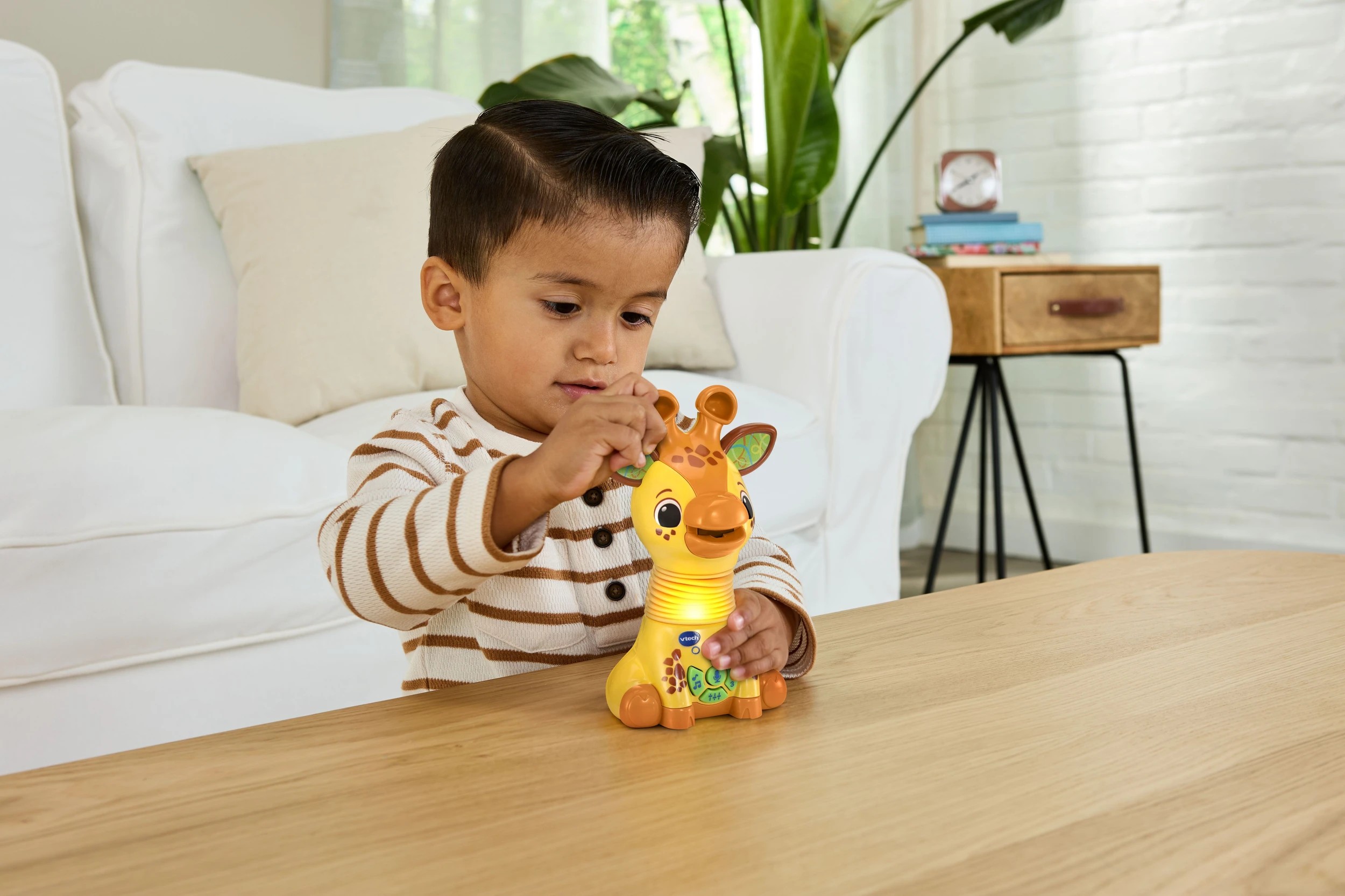 6 VTech Stretch & Play Pals Giraffe, 6 of 6