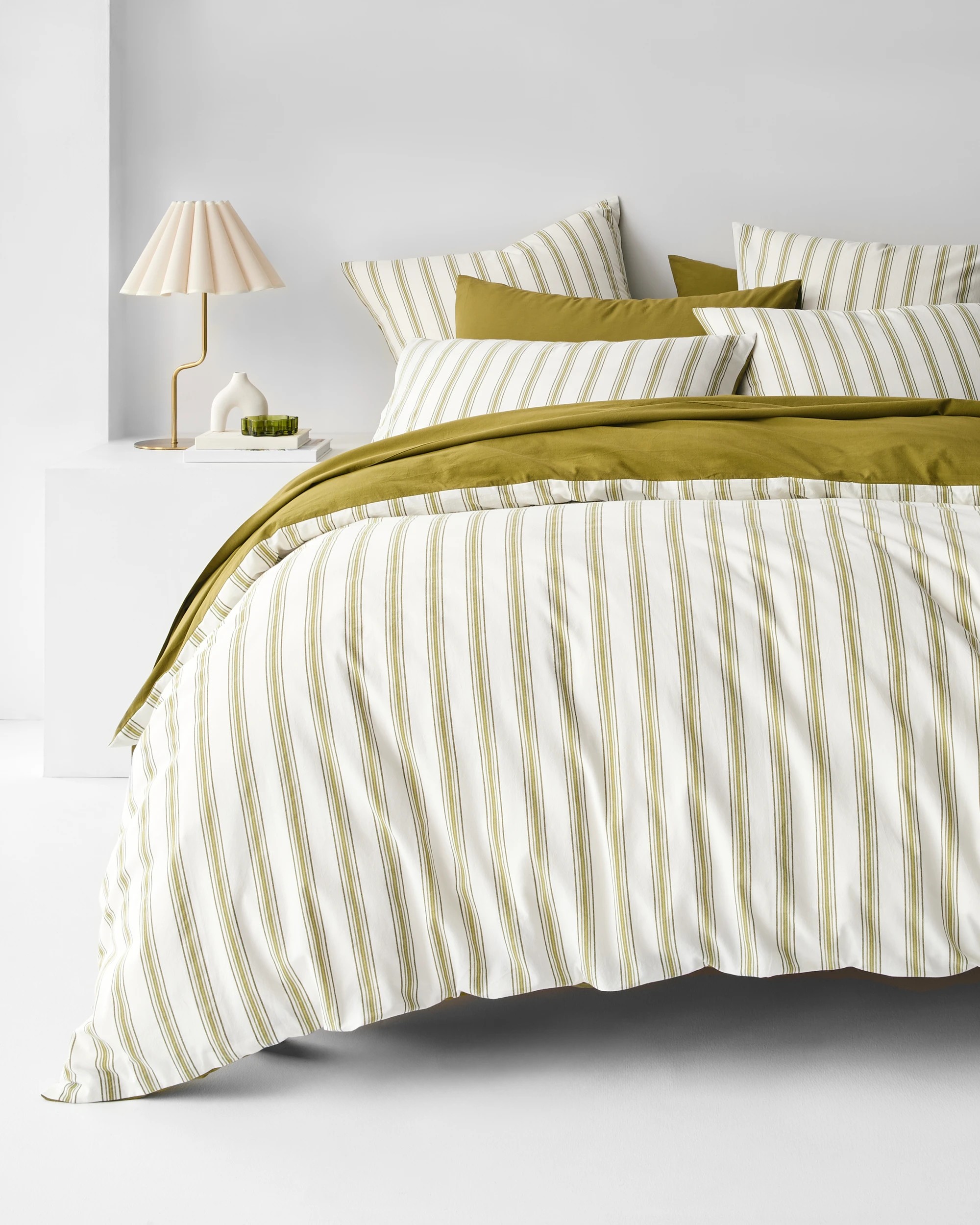 2 Arlo Cotton Stonewash Quilt Cover Set - Super King Bed - Green, 2 of 8