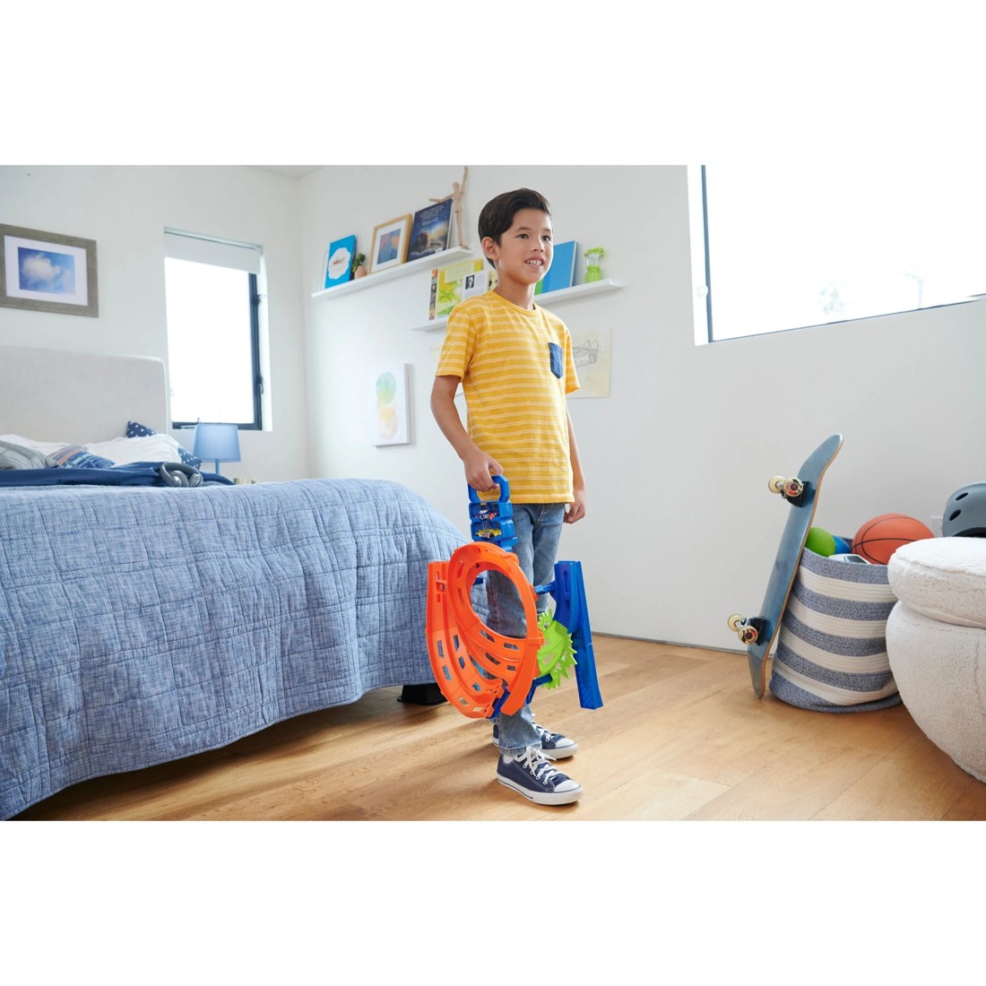 6 Hot Wheels Whip Around Raceway Playset, 6 of 6