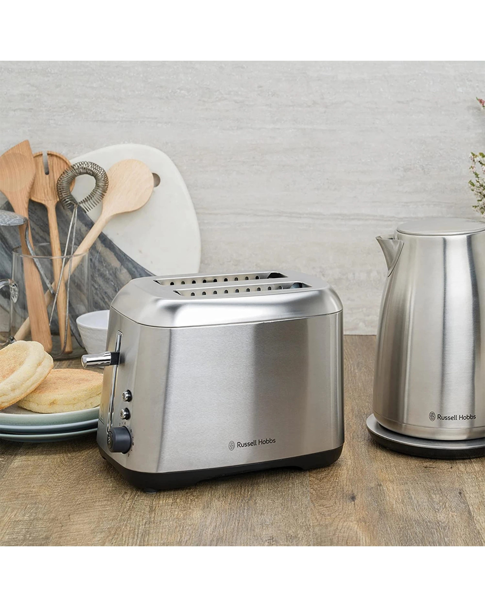 4 Russell Hobbs Carlton 2 Slice Toaster - Brushed, 4 of 4
