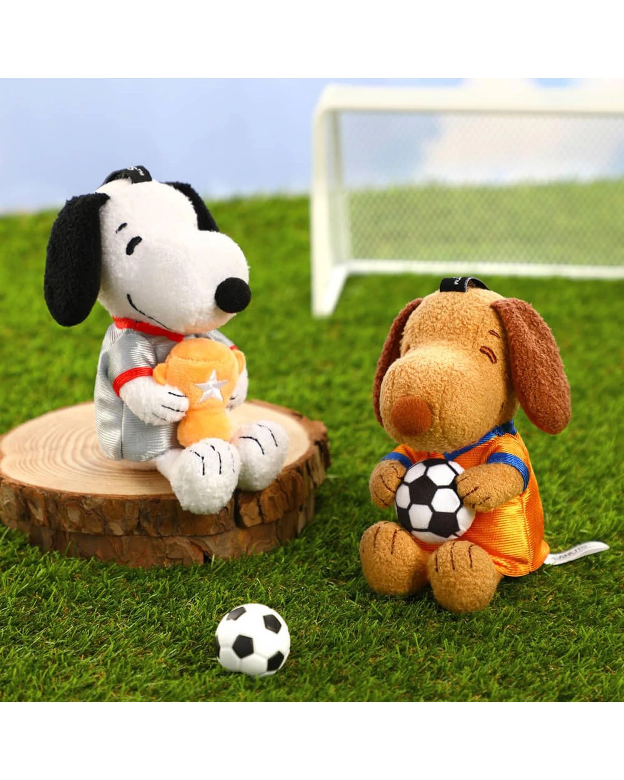 5 Peanuts Soccer Series Plush Keychain Blind Box, 5 of 9