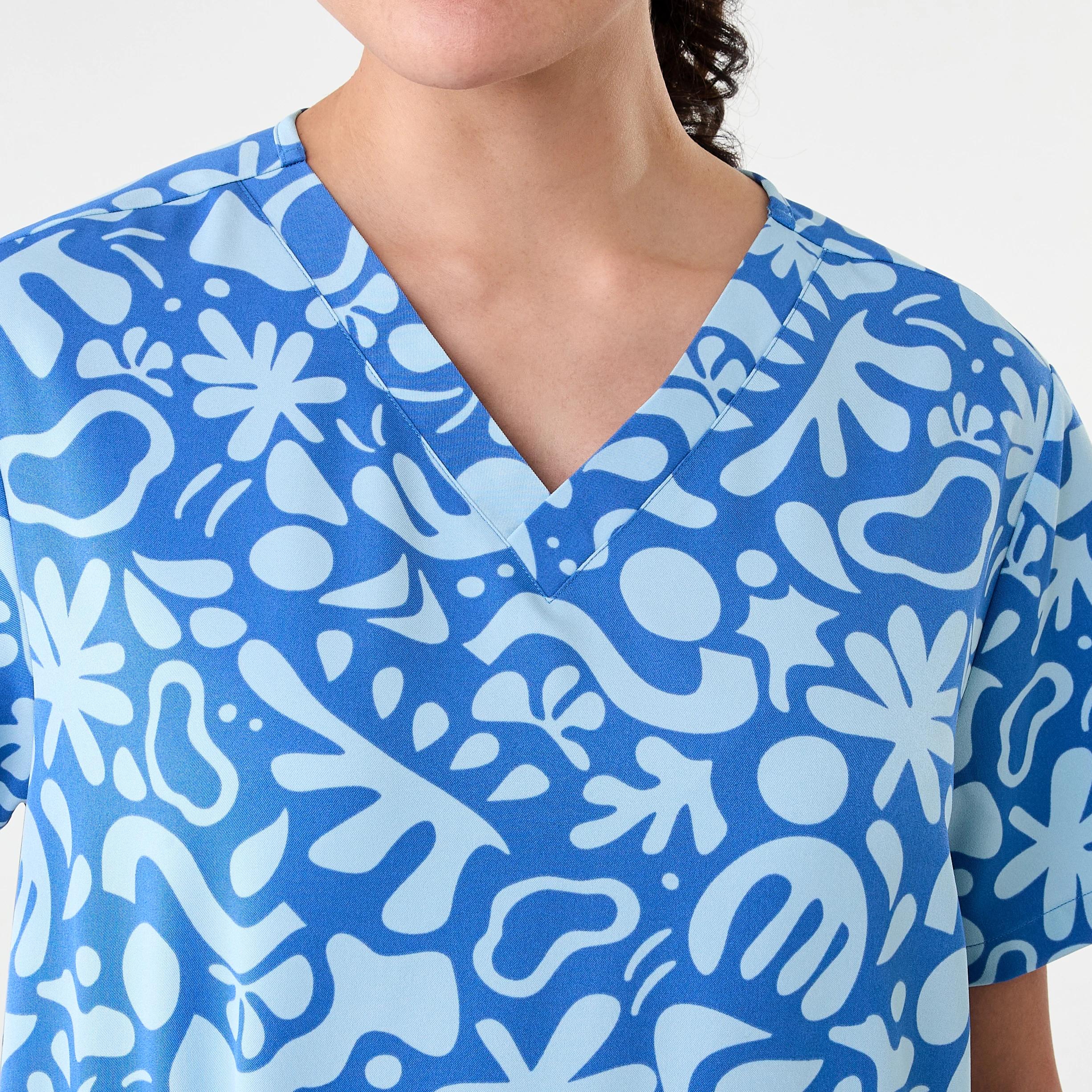5 Unisex Short Sleeve Print Scrub Top Blu Flora, 5 of 7