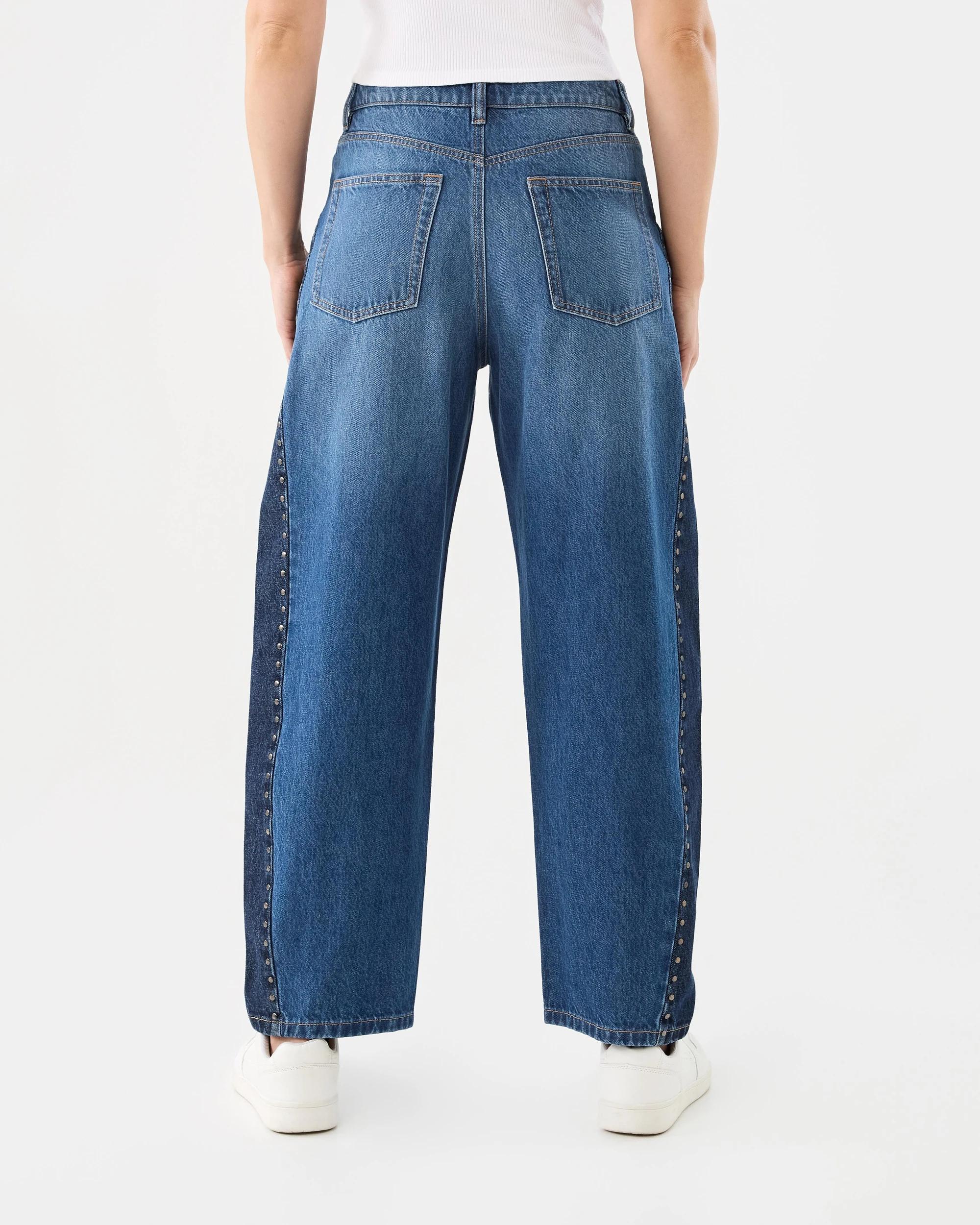 3 Contrast Barrel Jeans Mid Wash, 3 of 8