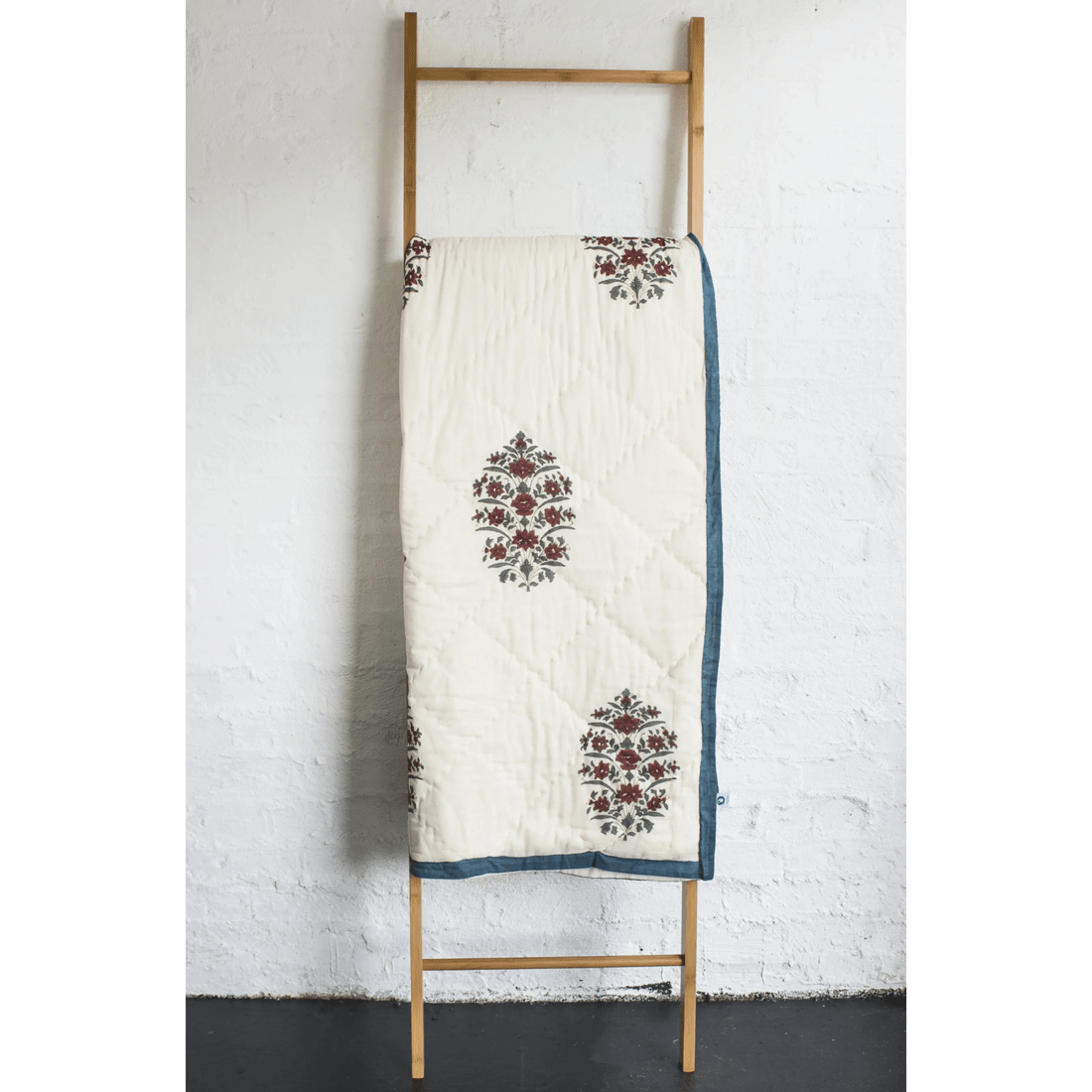 3 Kolka Gulbahar Quilt - Ruby (Queen - 210 cm x 210 cm), 3 of 3