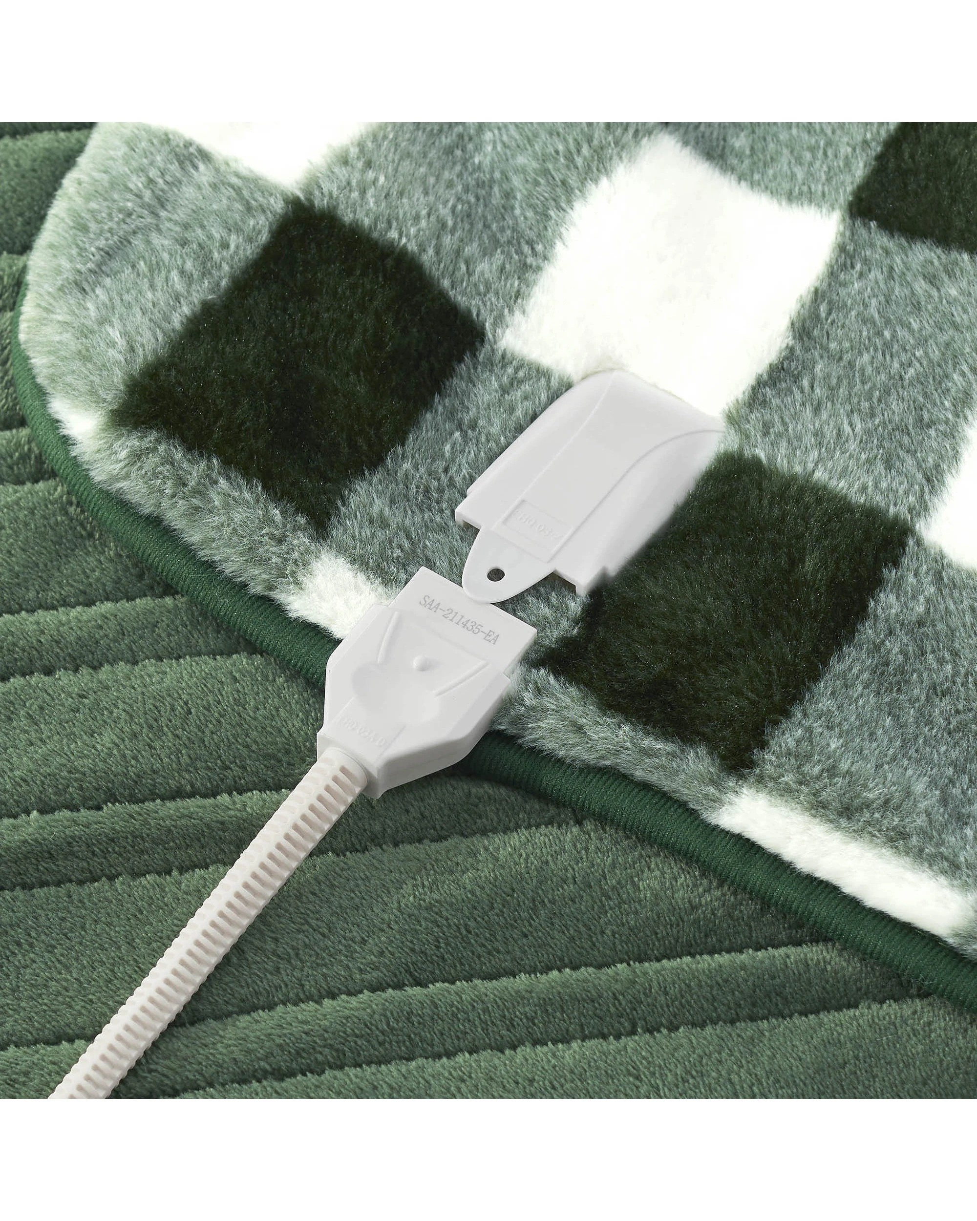 7 Dreamaker Gingham Plush Heated Throw 130x160cm - Green, 7 of 9