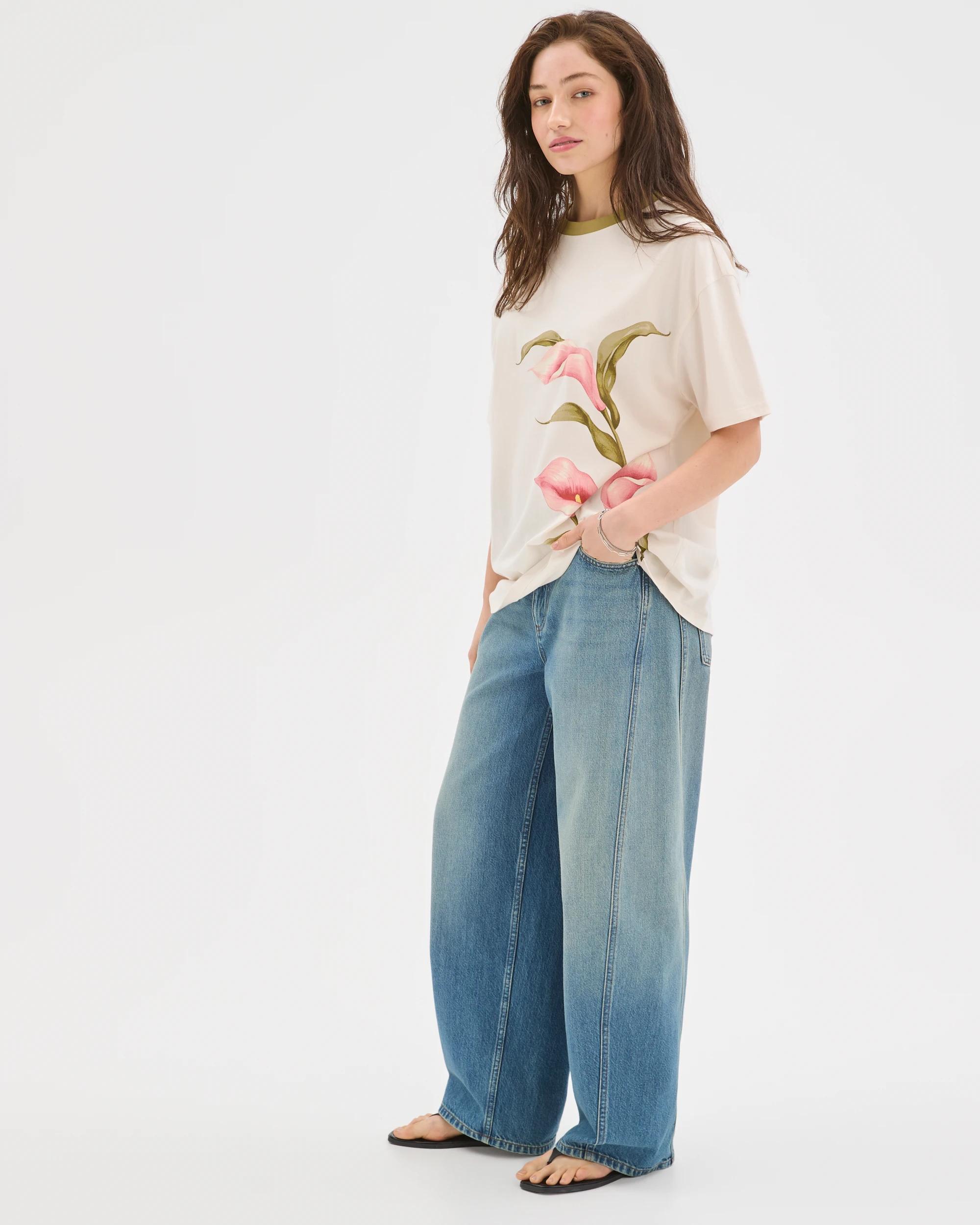 4 Lily Loves Australian Cotton Boyfriend T-Shirt NEUTRAL CALLA LILIES, 4 of 6